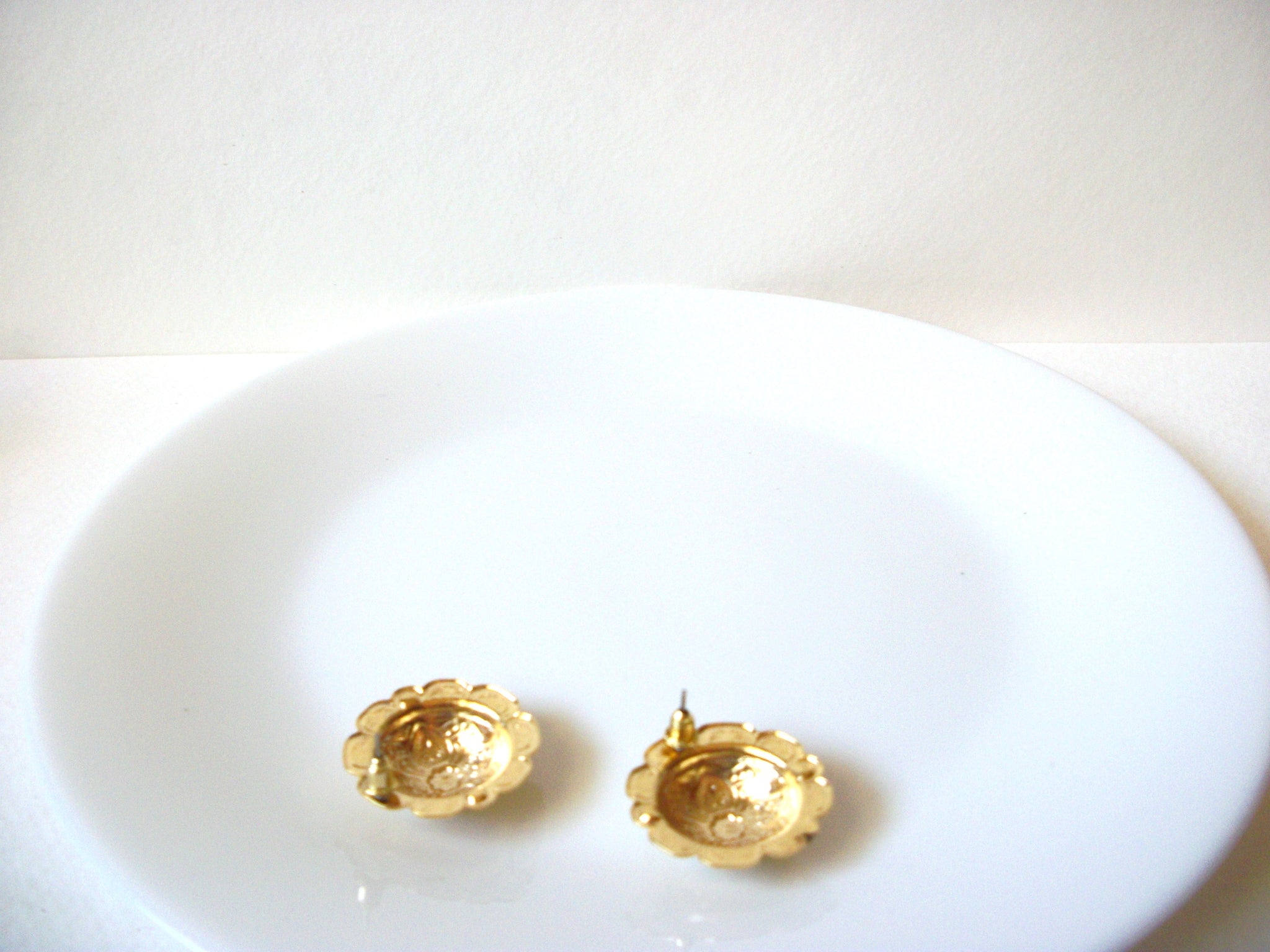 Retro 1980s Gold Toned Earrings 71820