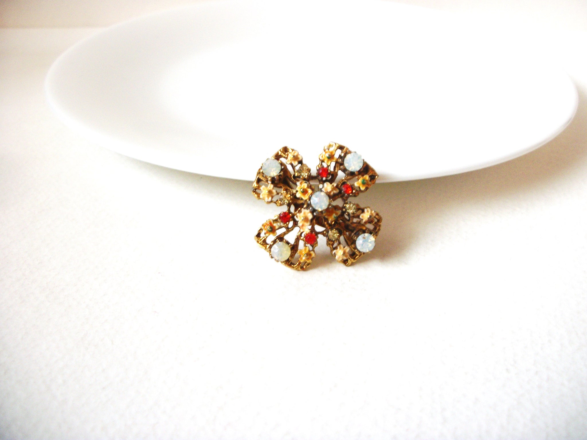 Vintage Floral Rhinestone Brooch 71820