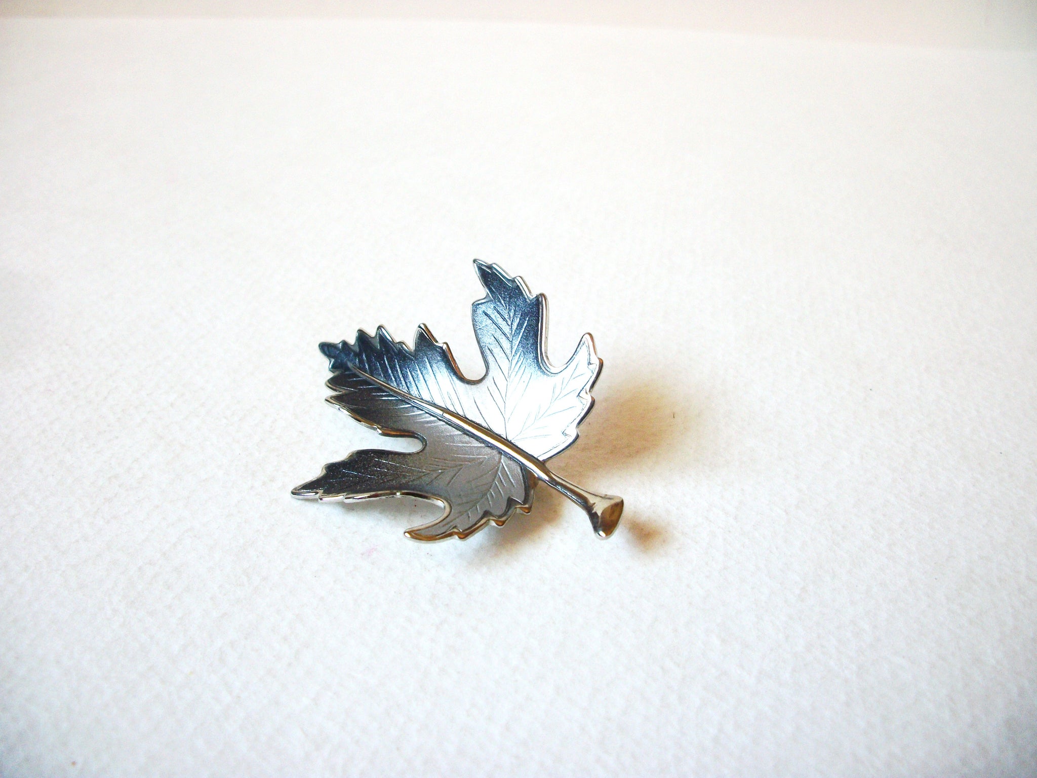 Vintage Leaf Brooch 71920