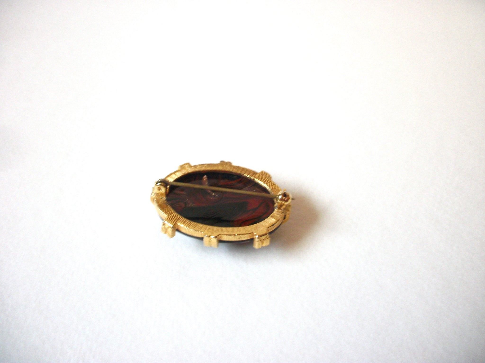 Vintage Glass Brooch 72020