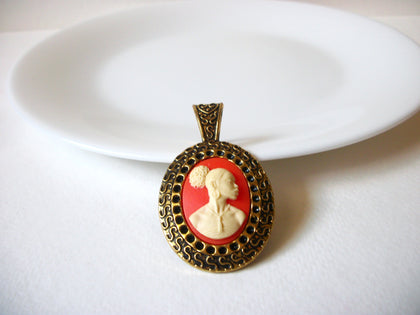 Hand Made Queen Pendant 72320
