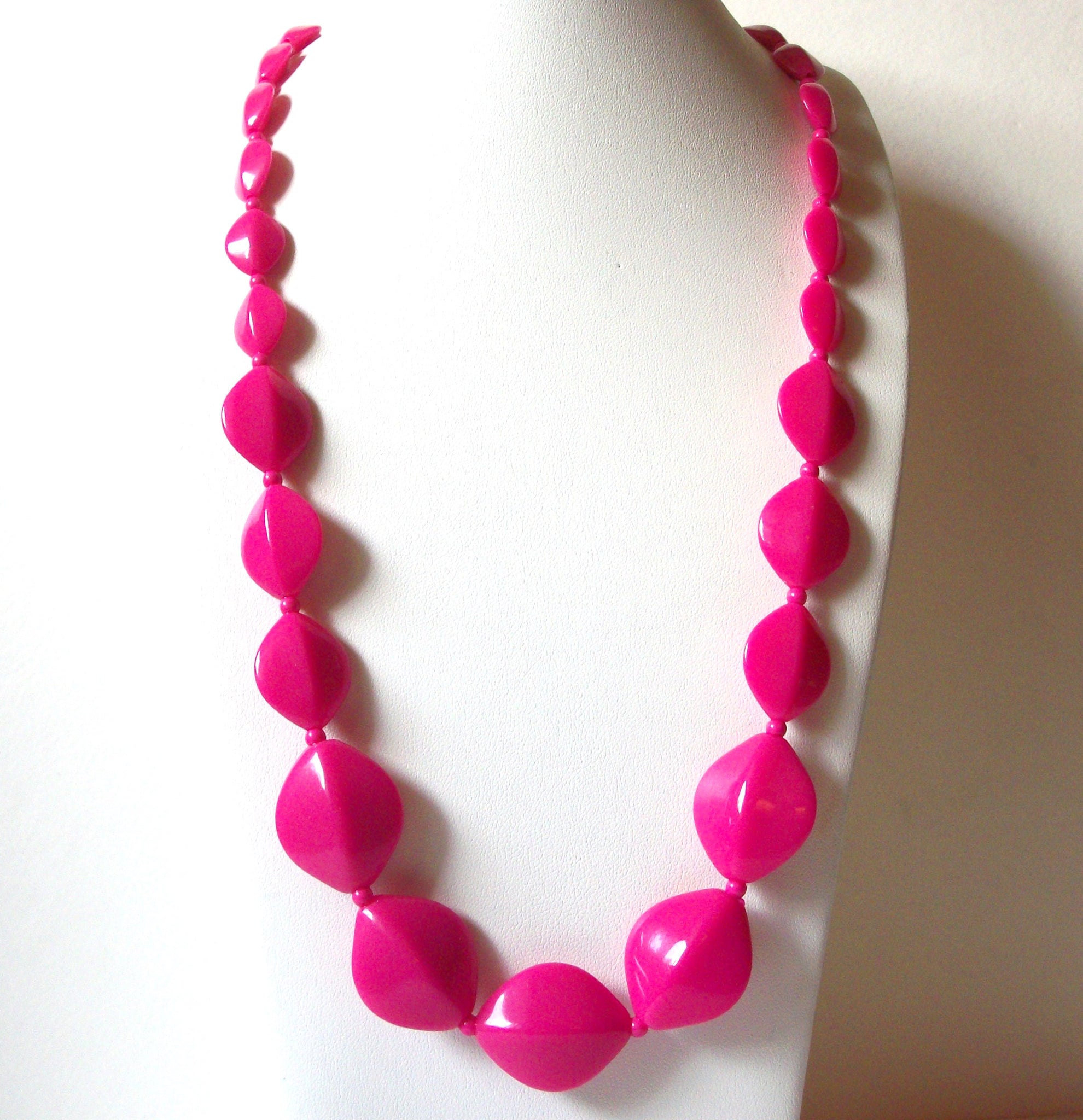 Retro Pink Necklace 72320