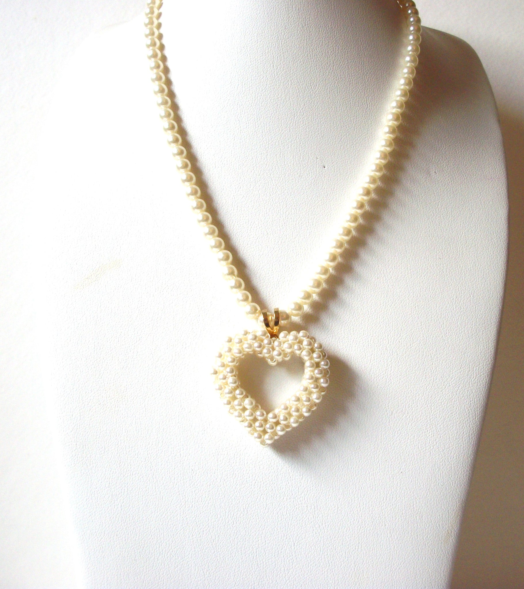 Vintage Glass Pearls Heart Necklace 72420