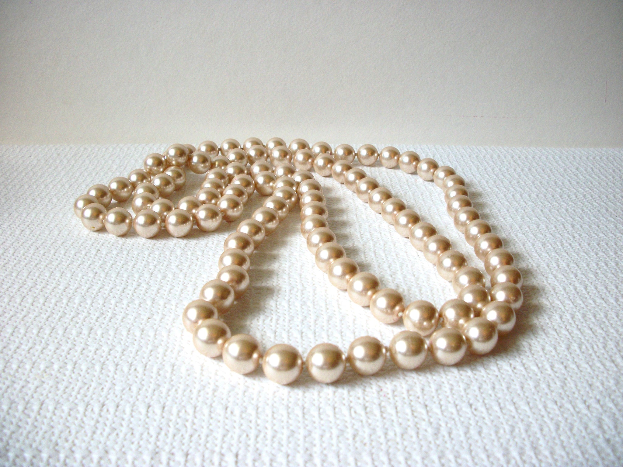 Vintage Glass Pearl Necklace 72620