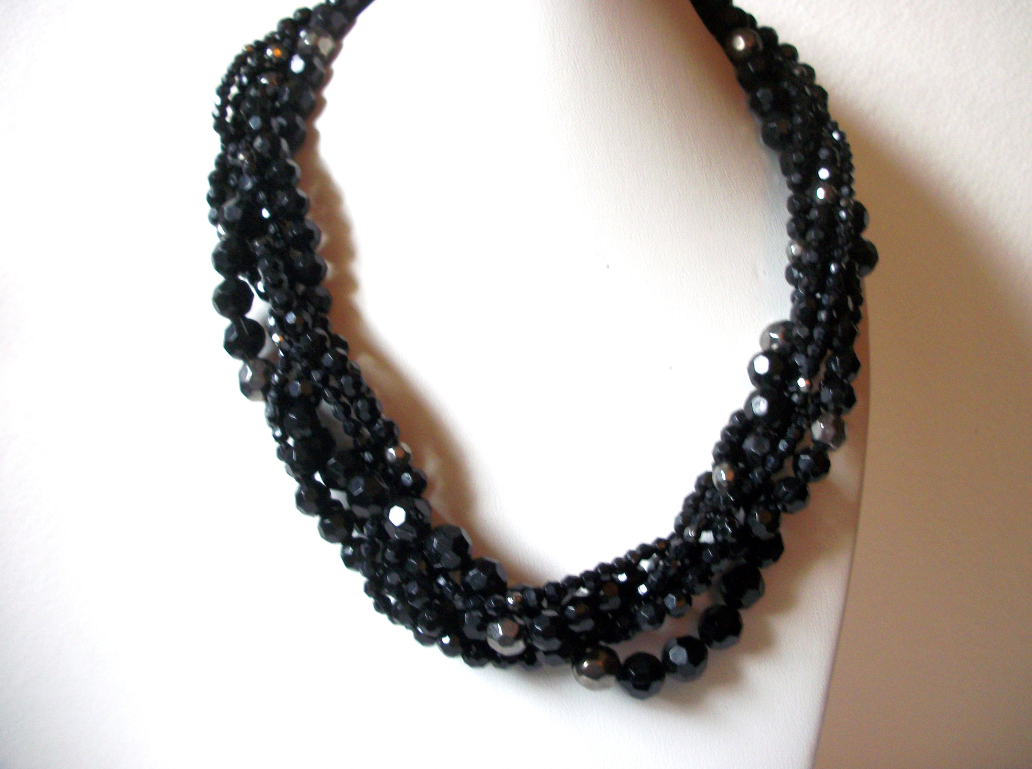 Vintage Black Glass Necklace 73020