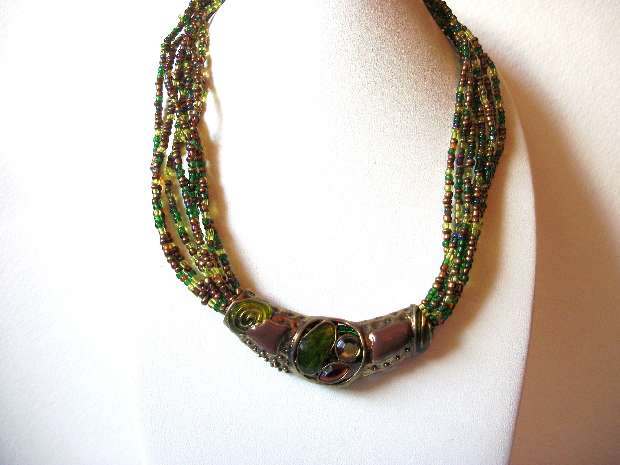 Vintage Glass Necklace 73020