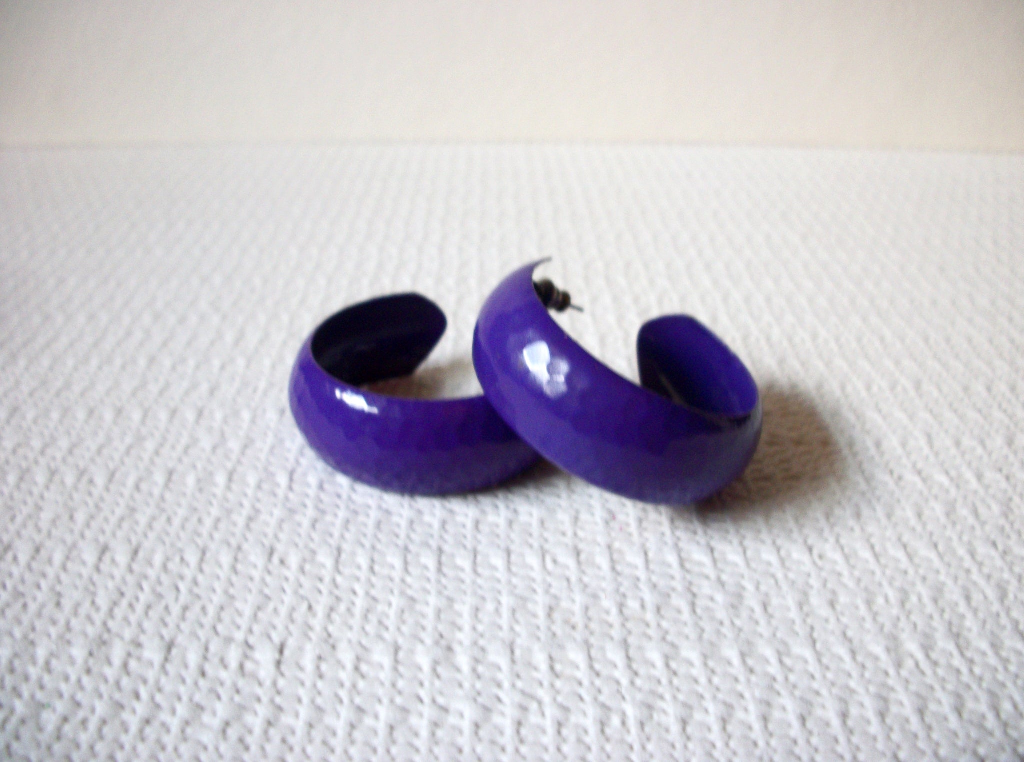 Retro Bright Purple Hoop Earrings 73020