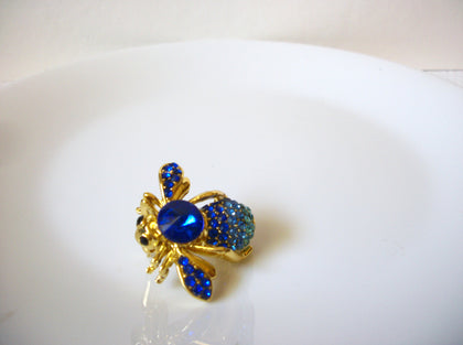 Retro Gold Toned Austrian Rhinestones Bee Brooch Pin 80620