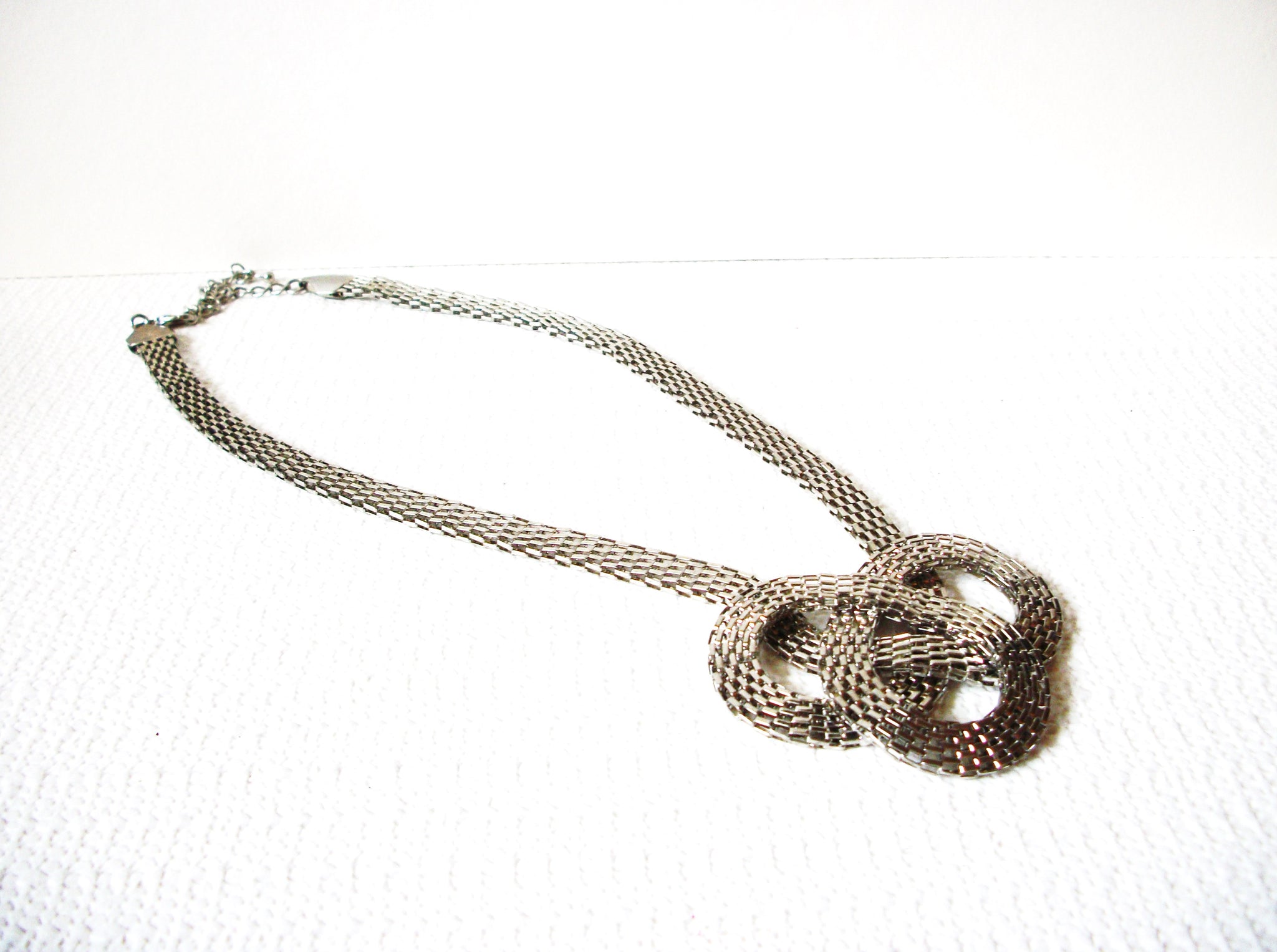 Retro Silver Toned Necklace 80220