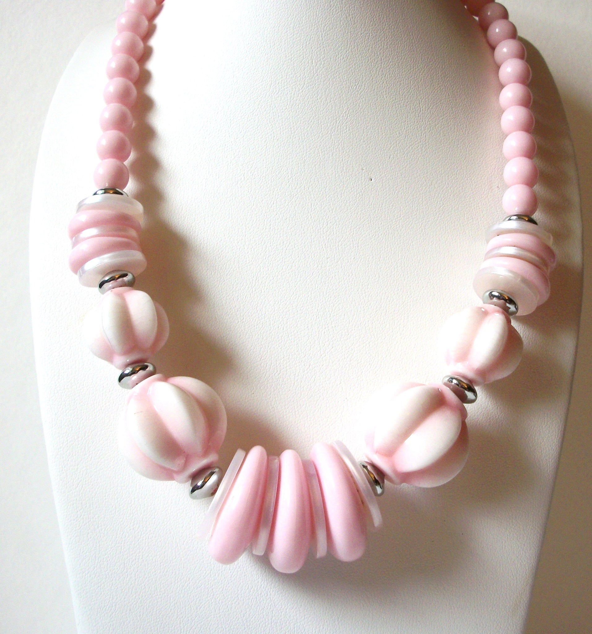 Retro Pink White Chunky Necklace 80320