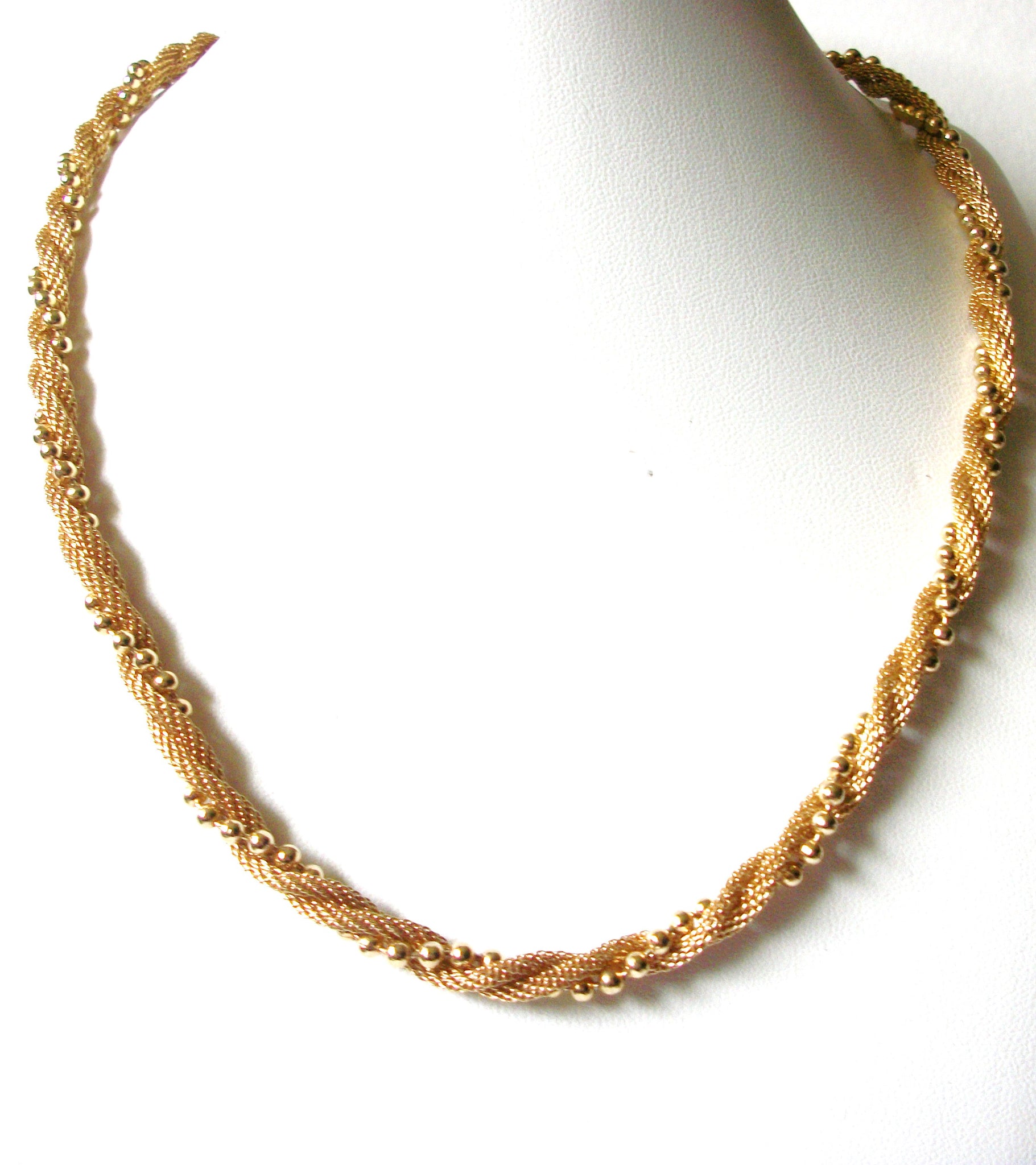 AVON 1980s Vintage Gold Toned Necklace 80520