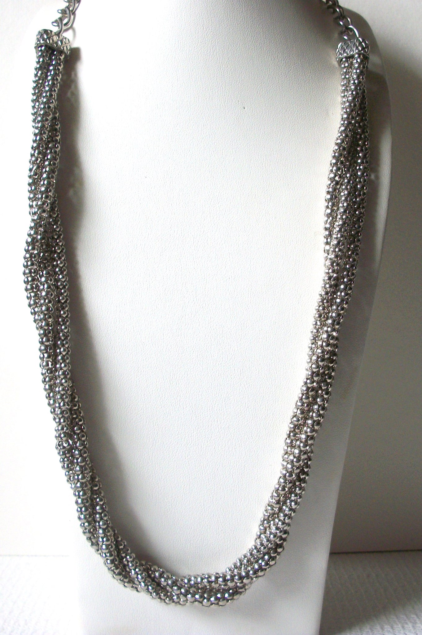 Retro Silver Toned Coil Necklace 80620