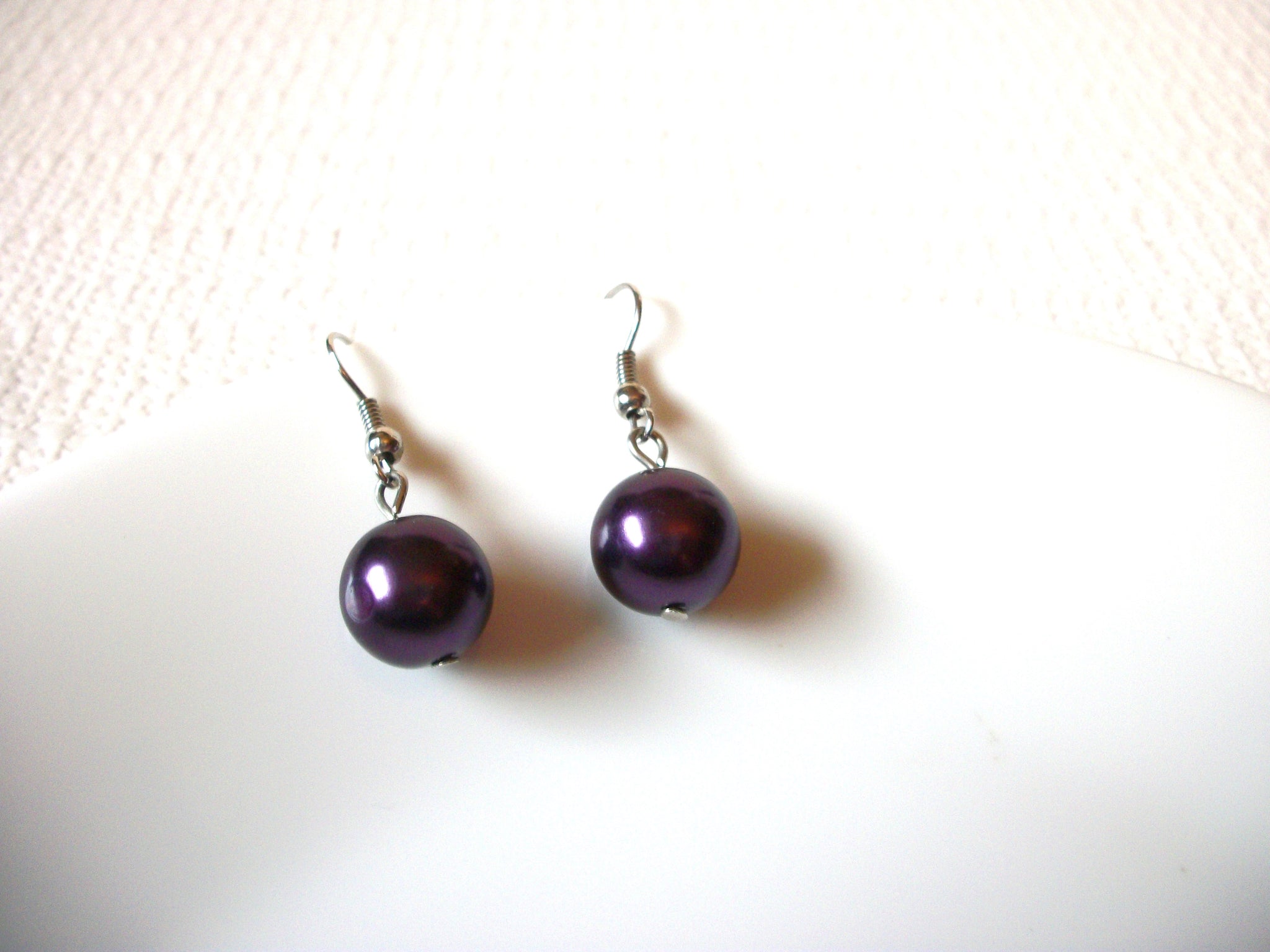 Vintage Plum Purple Glass Pearl Earrings 80620