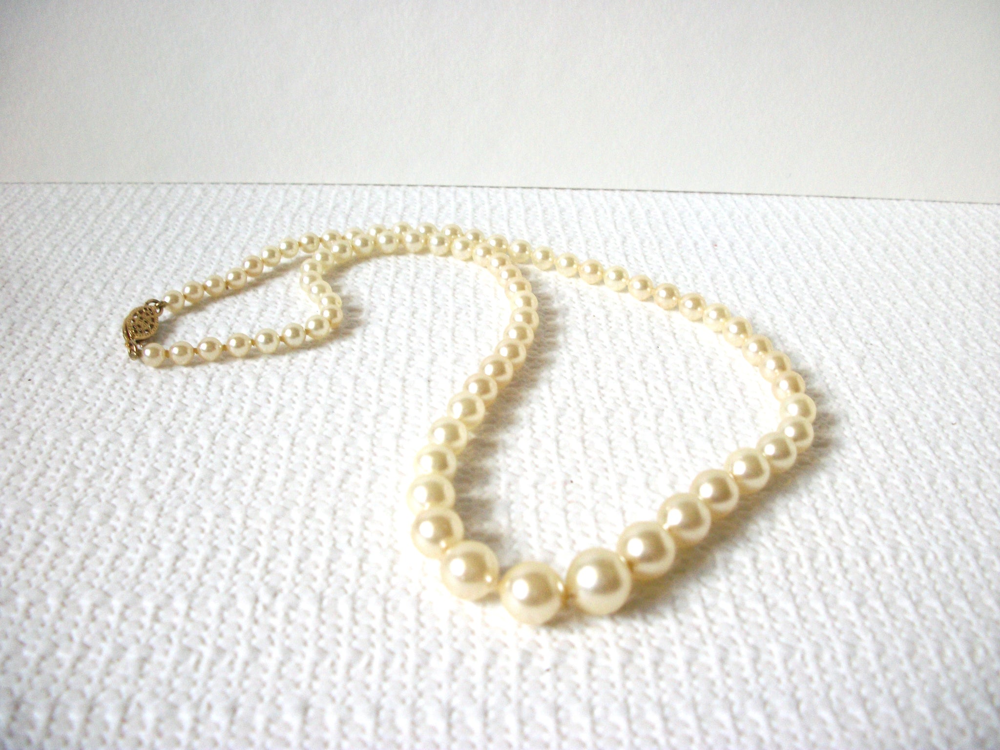 Vintage Glass Pearl Necklace 80720