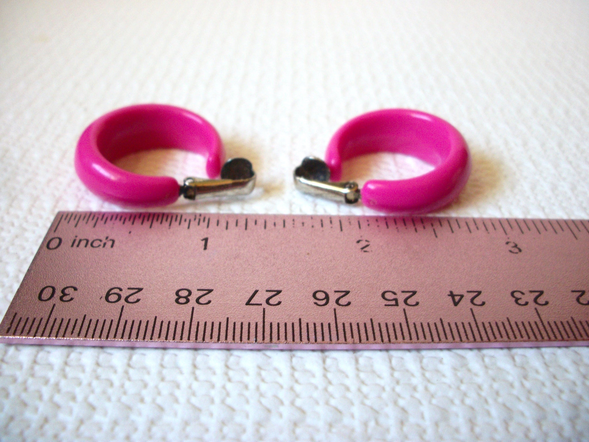 Retro Pink Hoop Earrings 81020