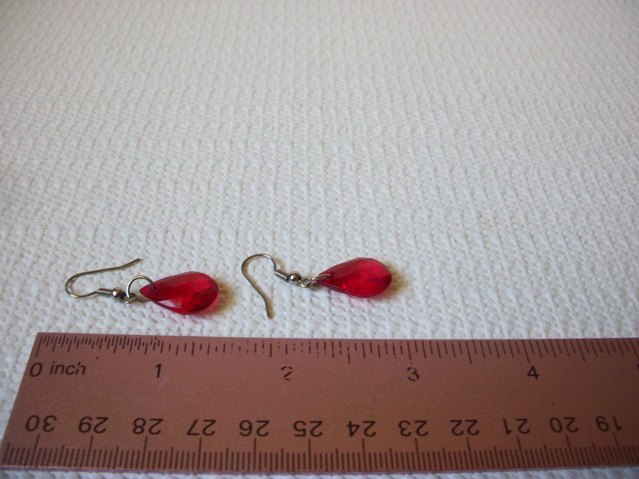 Retro Red Earrings 81020