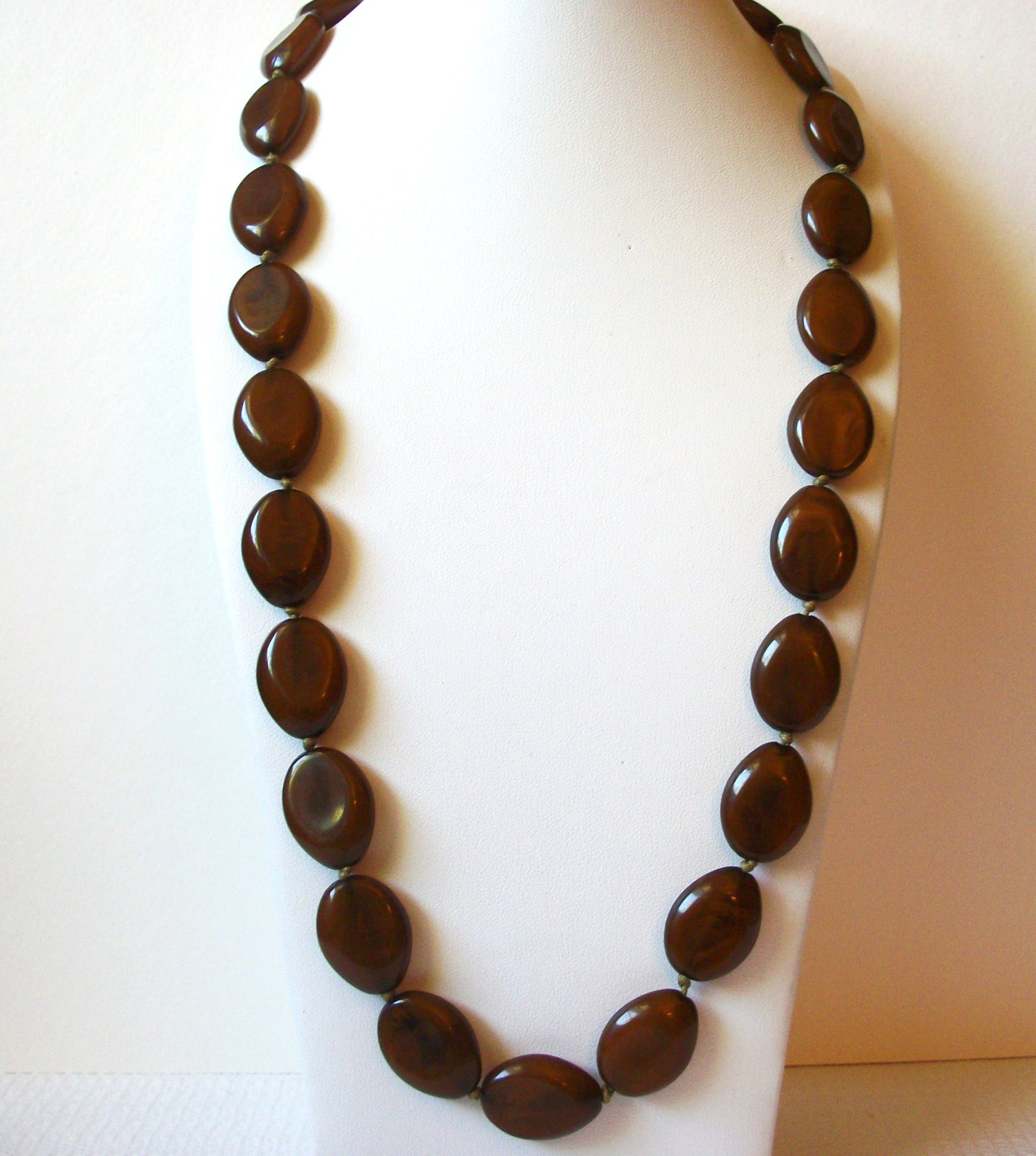 Retro Brown Necklace 81020