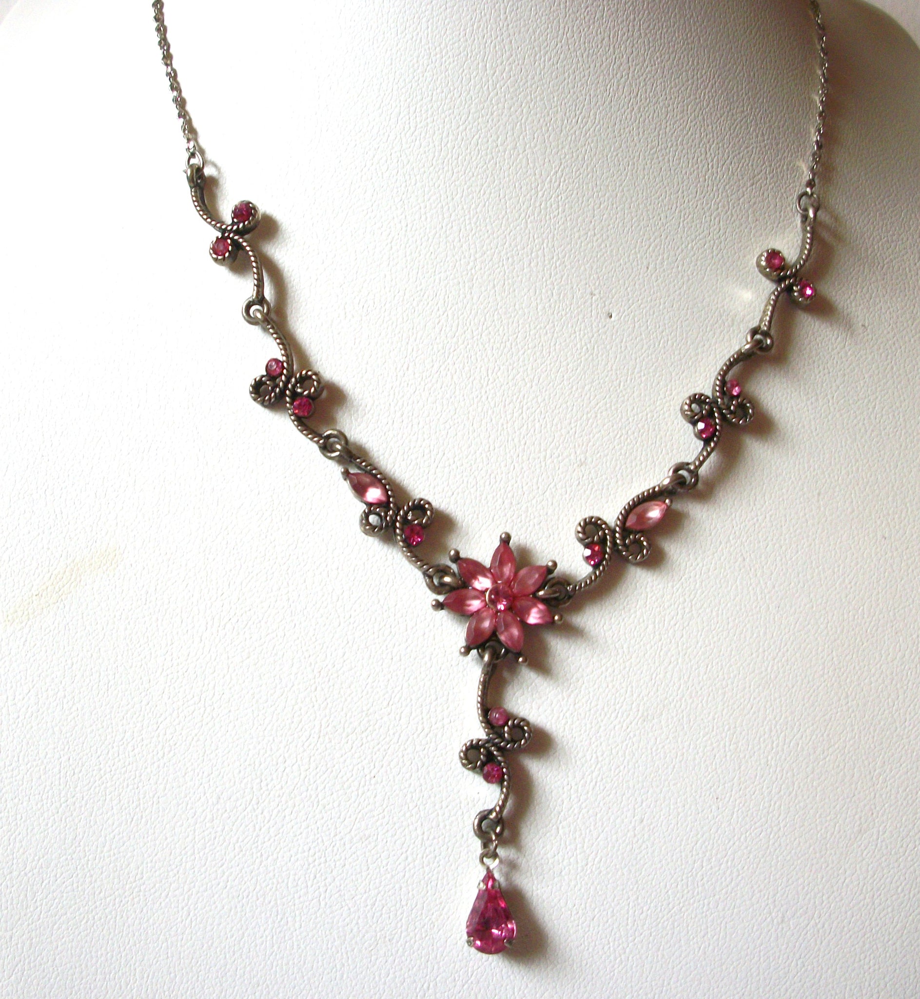 Vintage Victorian Rose Rhinestone Necklace 81120