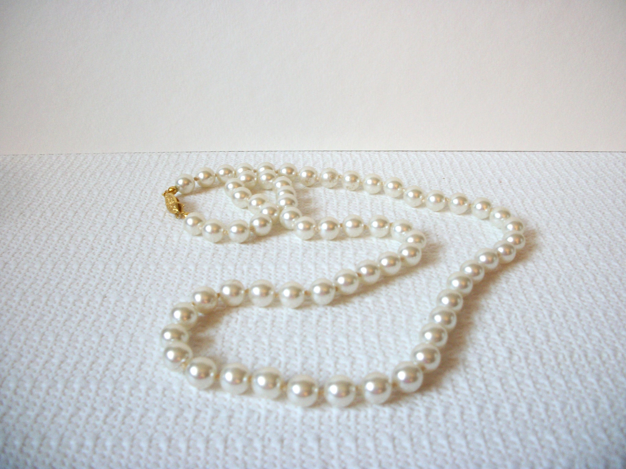 Vintage Glass Pearl Necklace 81120