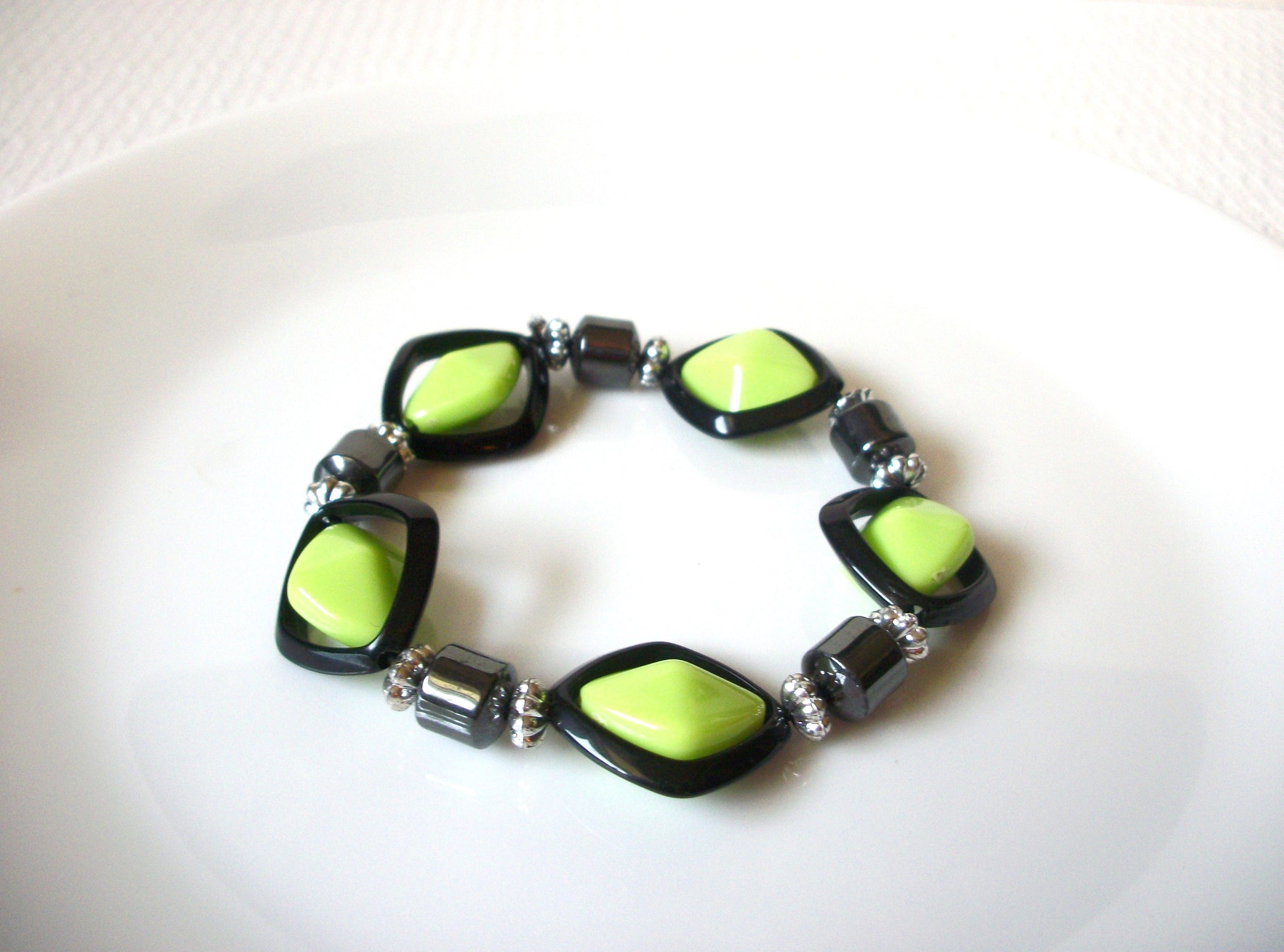 Retro Lucite Lime Green Black Bracelet 81720