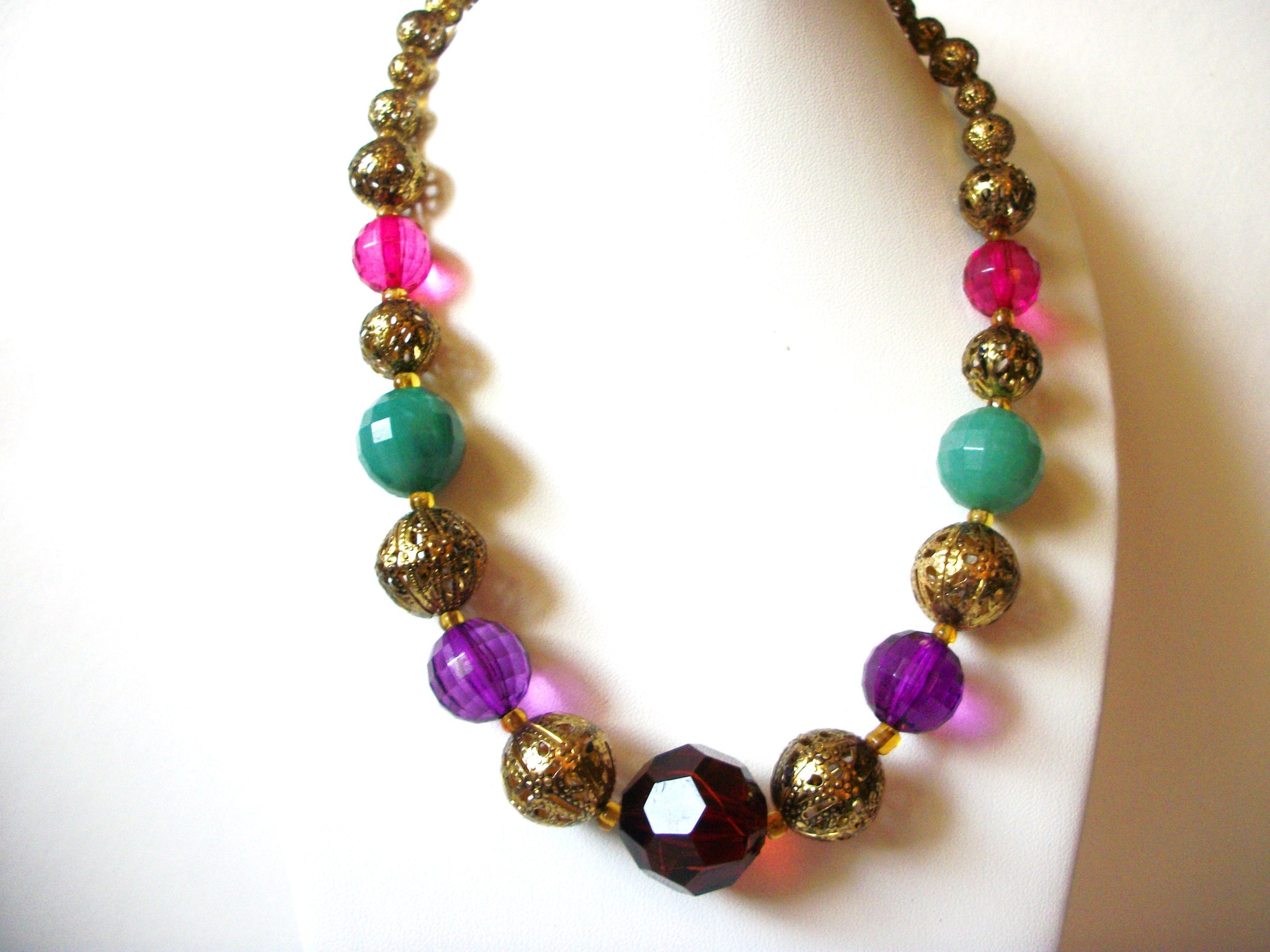 Vintage Colorful Necklace 81720