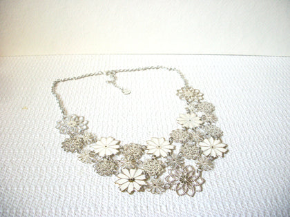 CLAIRE`s Retro Floral Necklace 81320