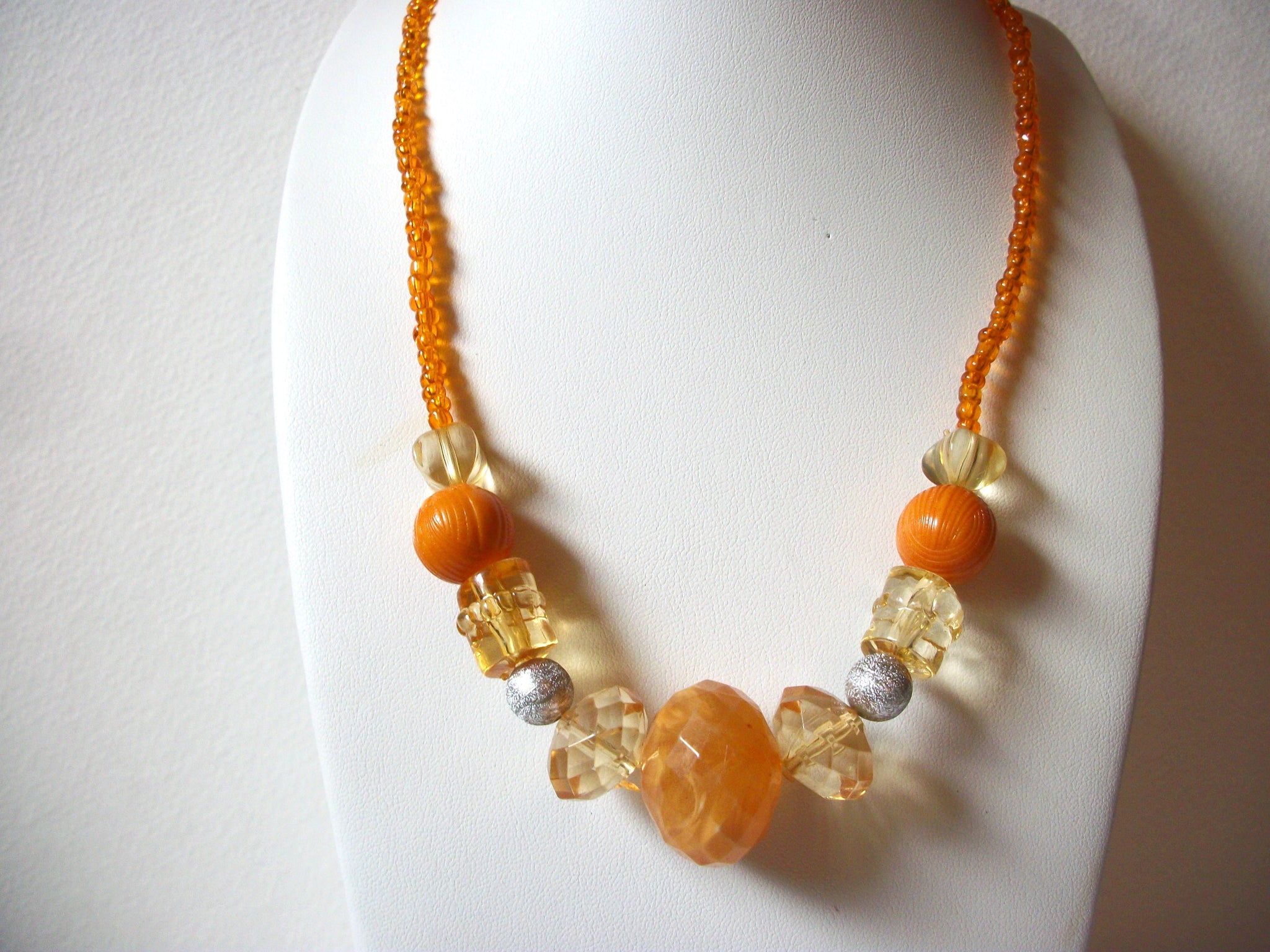 Retro Orange Beaded Necklace 81620