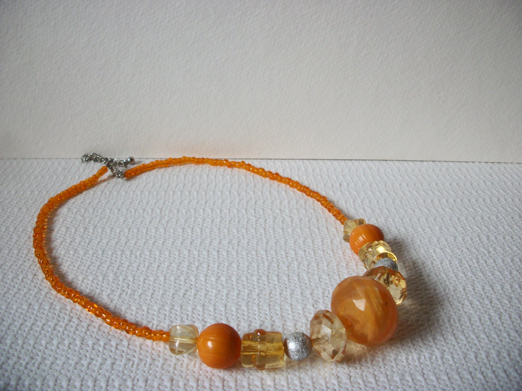 Retro Orange Beaded Necklace 81620