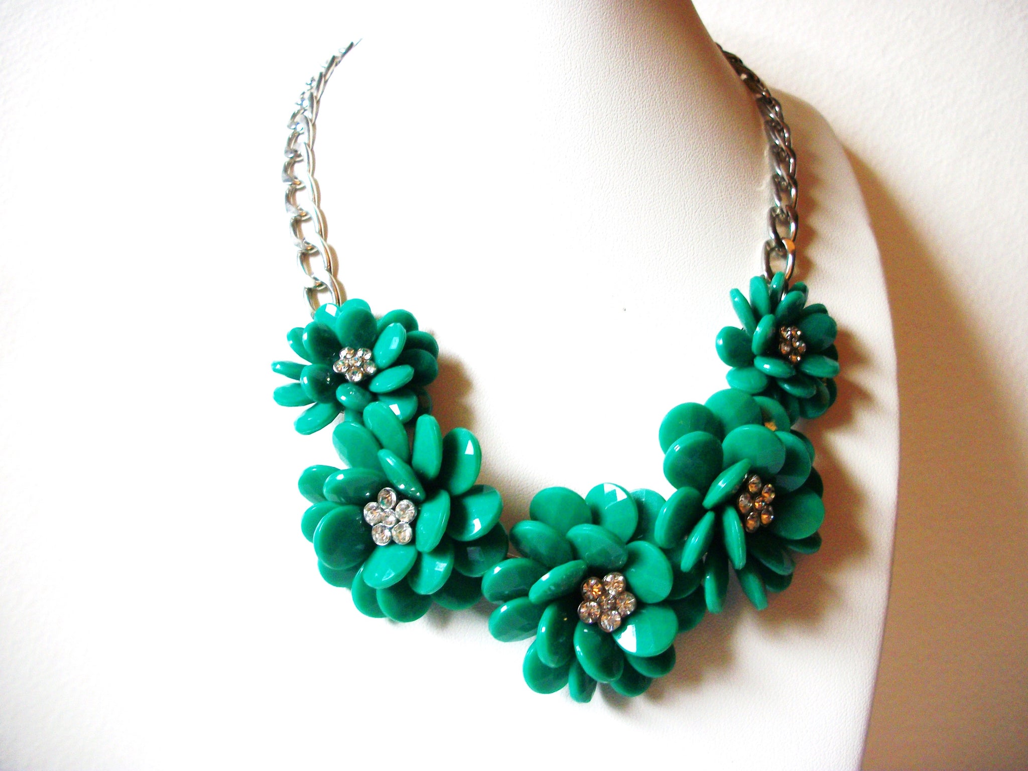 Retro Green Flower Necklace 81620