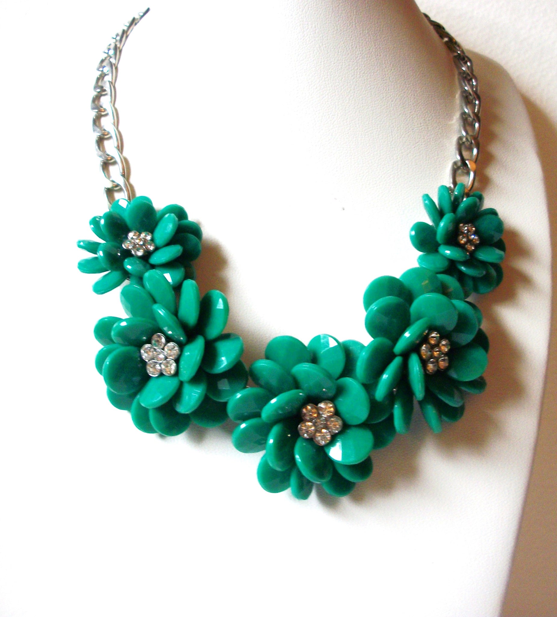 Retro Green Flower Necklace 81620