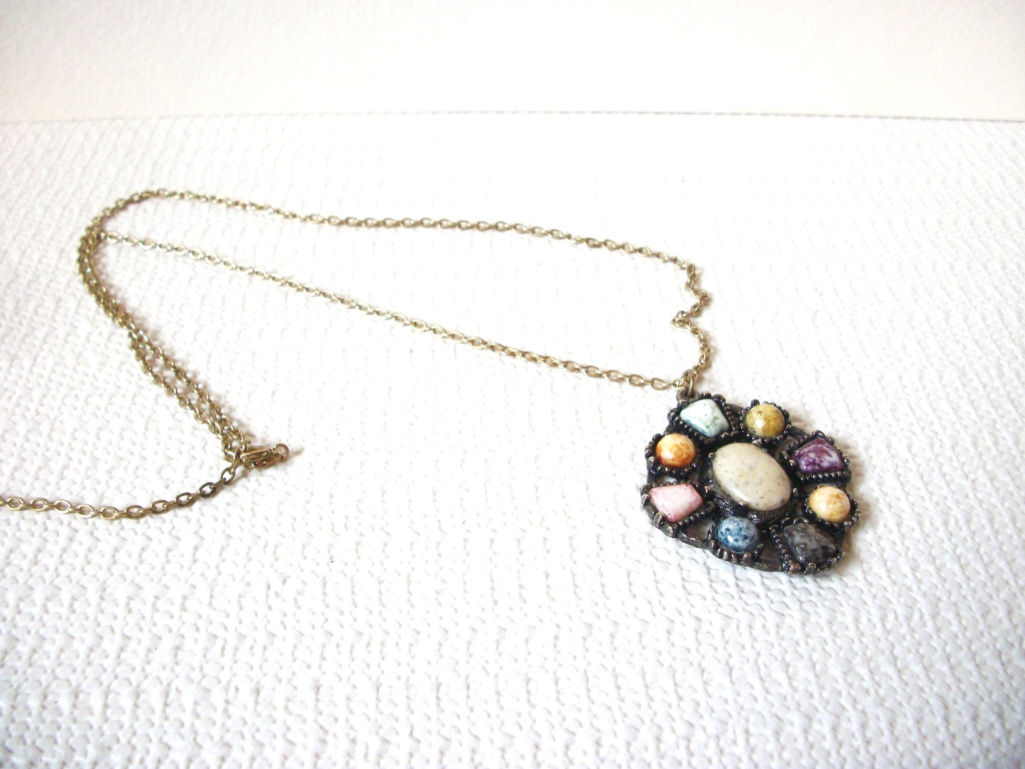 Vintage Stone Ornate Necklace 81620