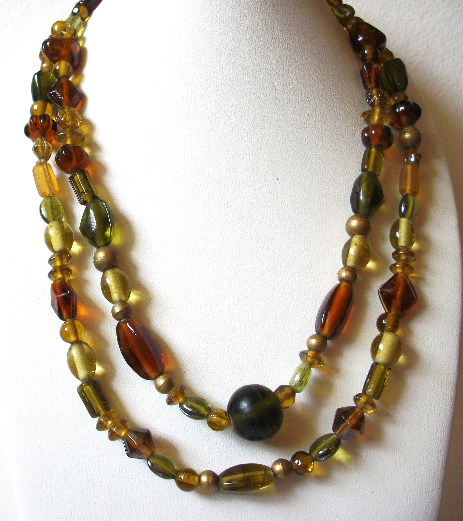 Vintage Tumbled Glass Necklace 81620