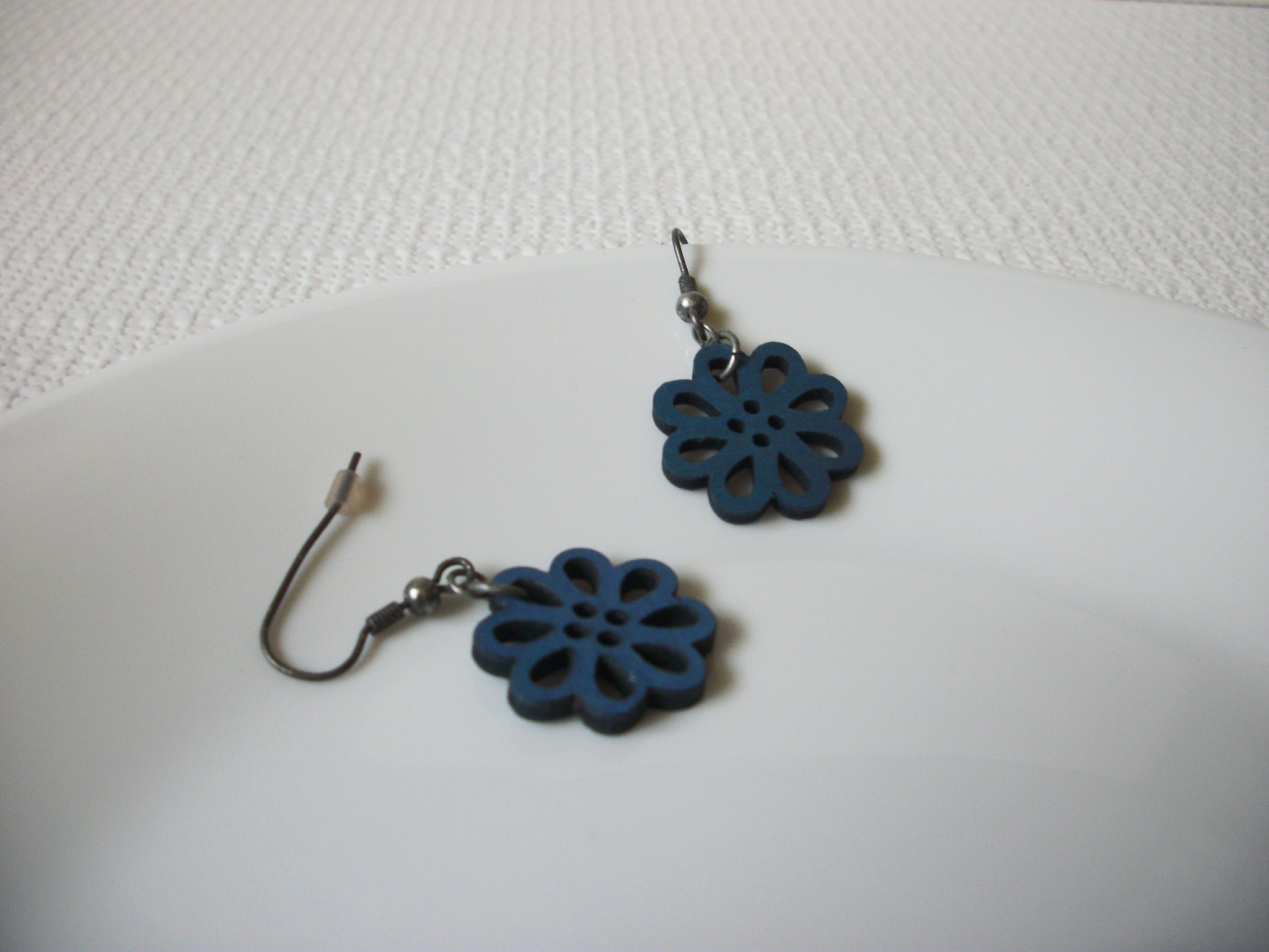 Retro Blue Wood Flower Earrings 81620