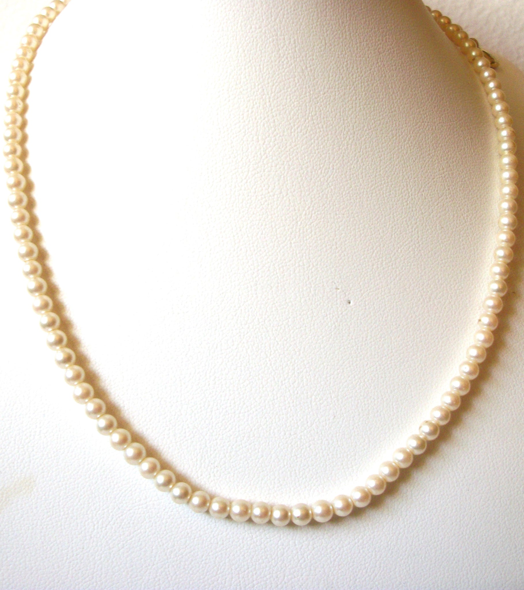 Vintage Glass Pearl Necklace 81820