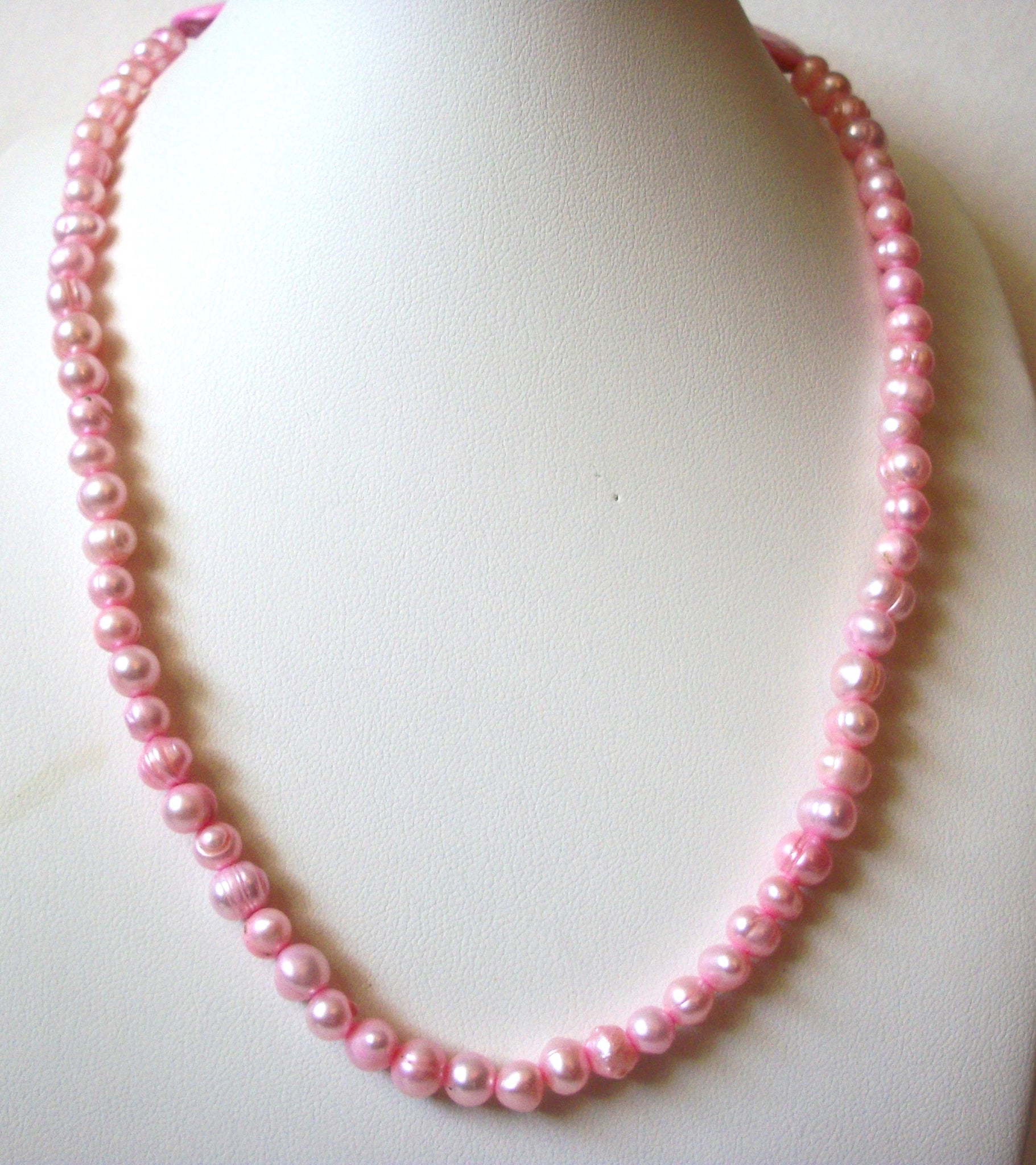 Retro Pink Glass Pink Shell Necklace 82020