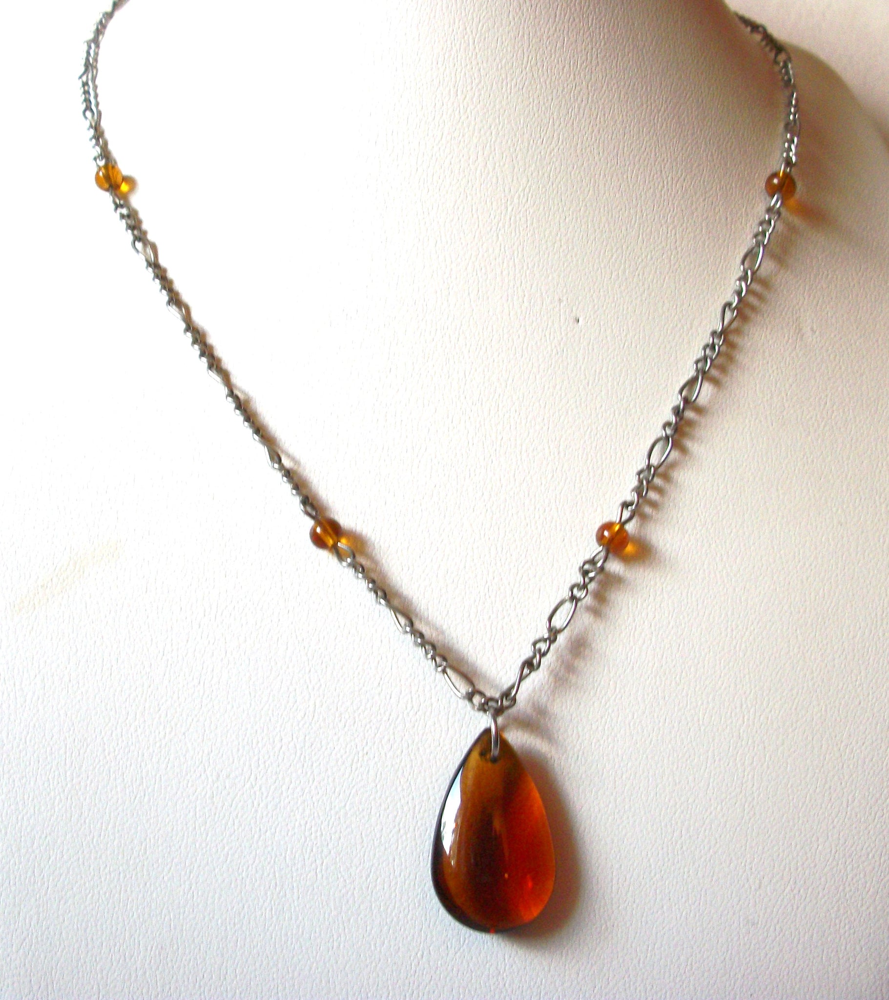 Vintage Amber Glass Necklace 82220