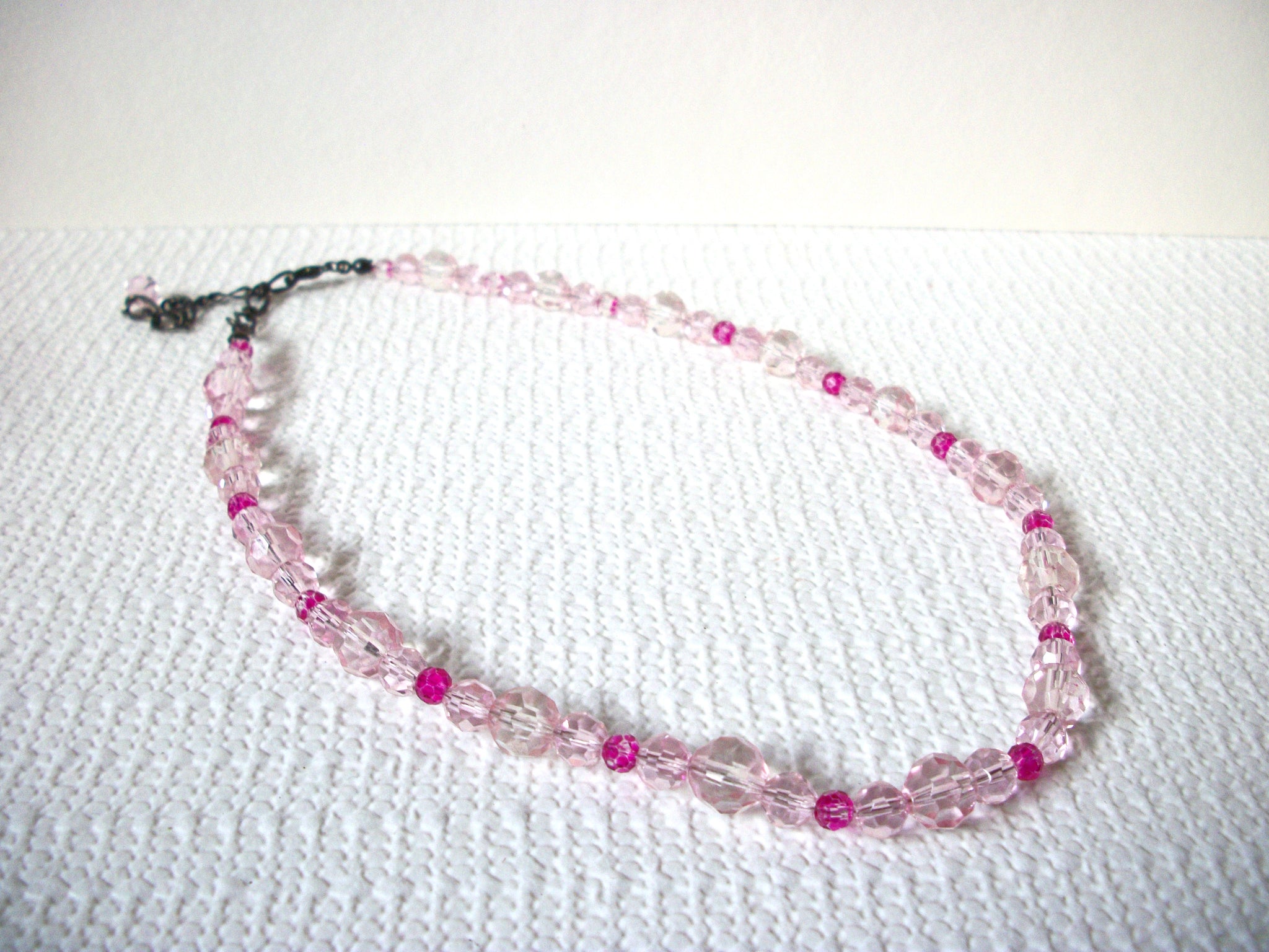 Vintage Pink Glass Necklace 82220