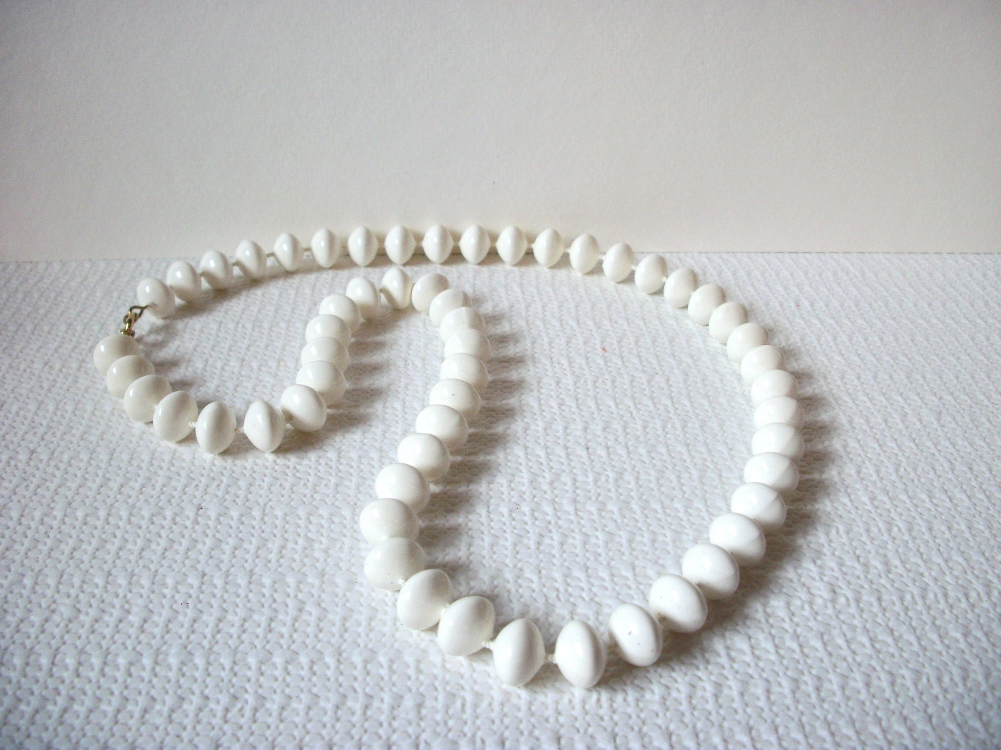 Retro White Beaded Necklace 82120