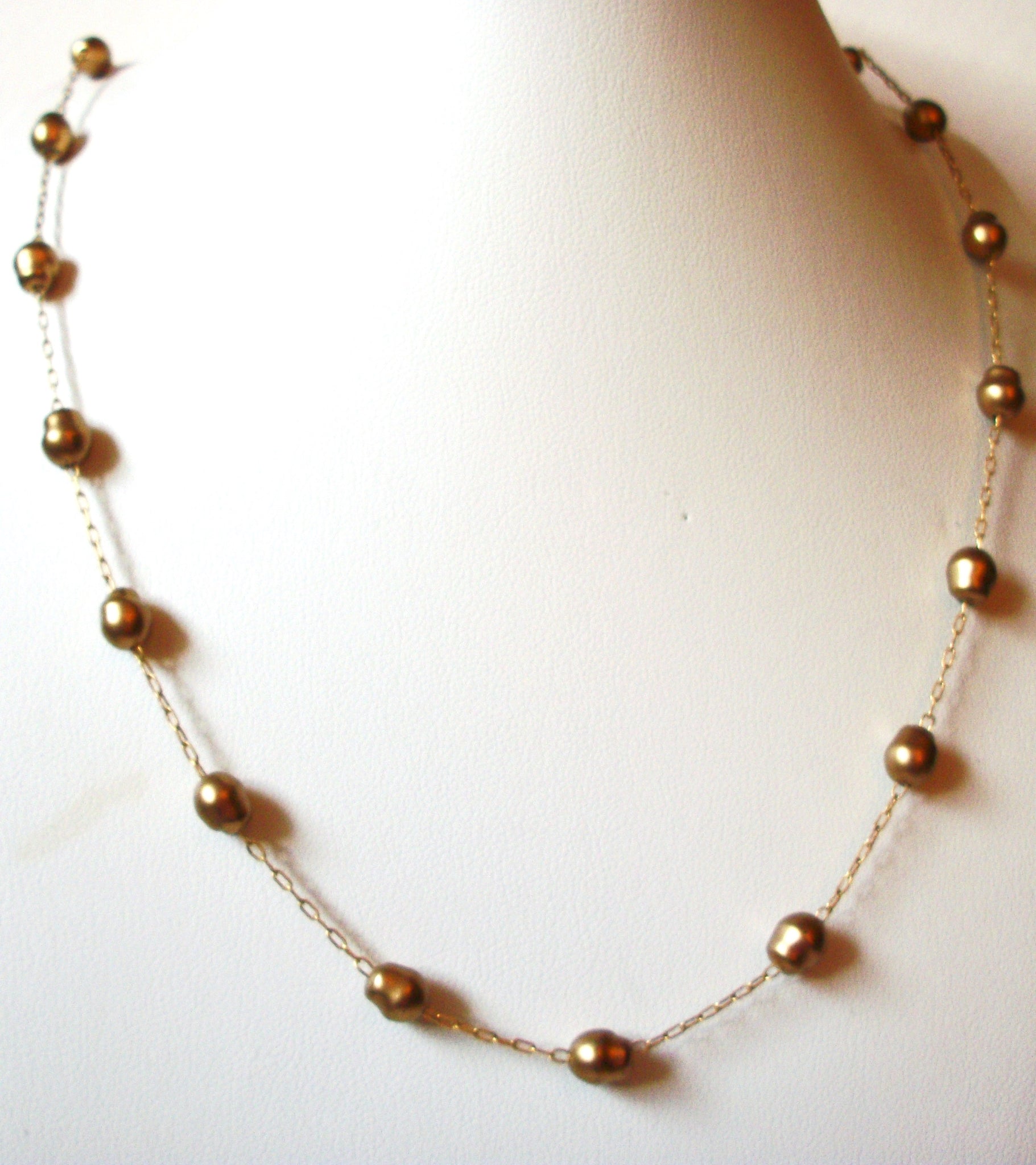 Retro Gold Toned Necklace 82220