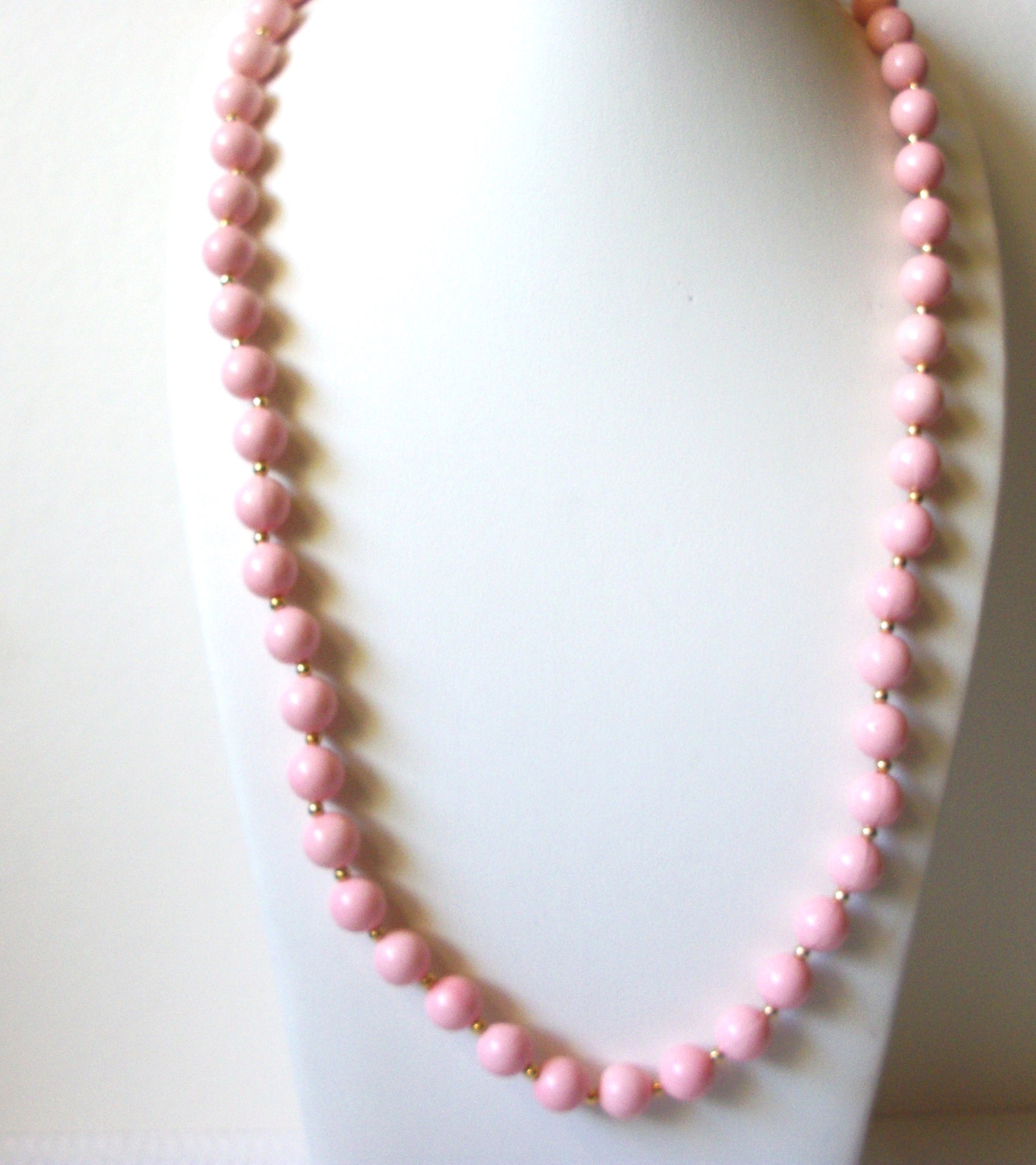 Retro Coral Pink Necklace 82420