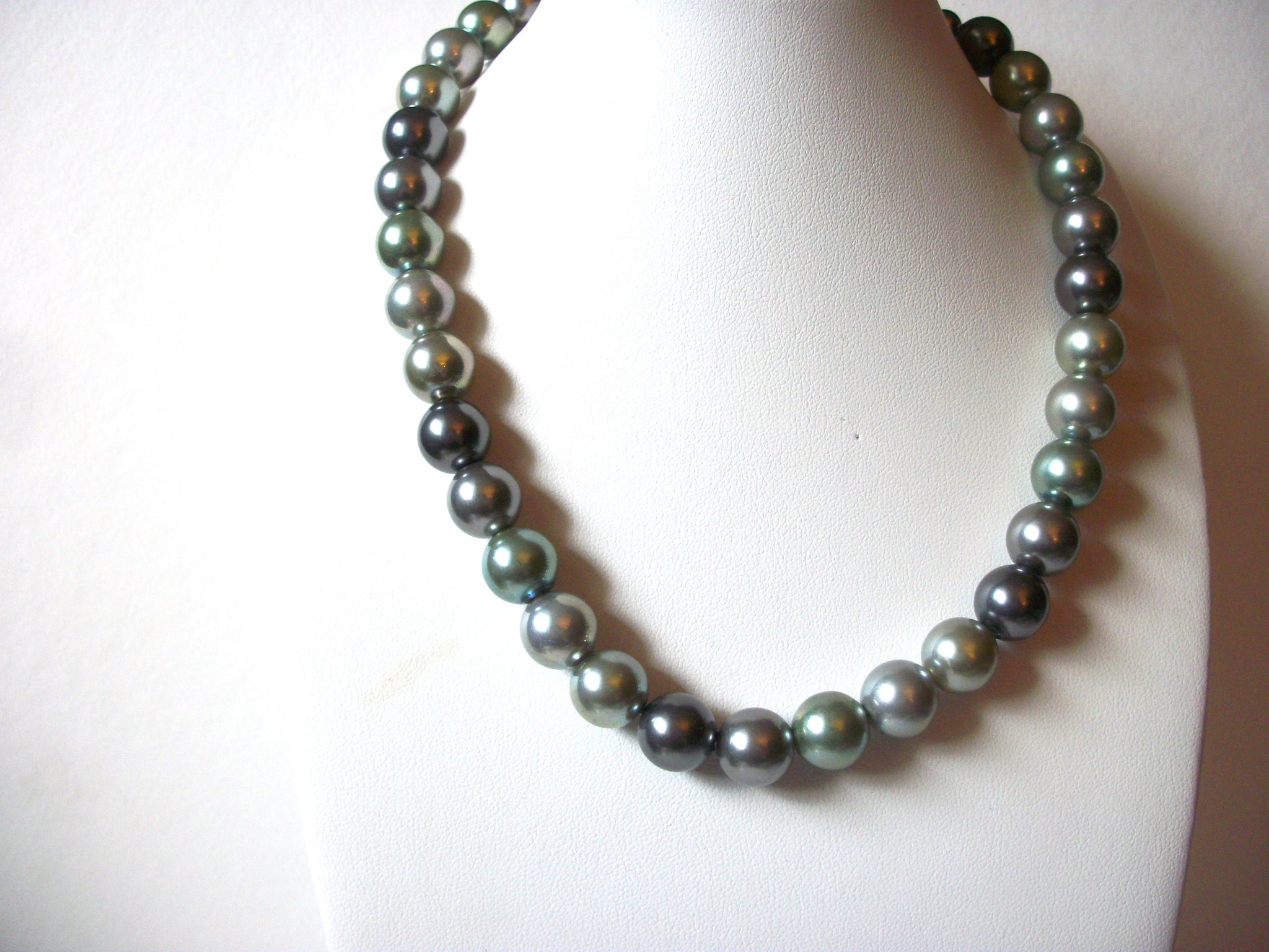 Retro Faux Pearl Necklace 82520