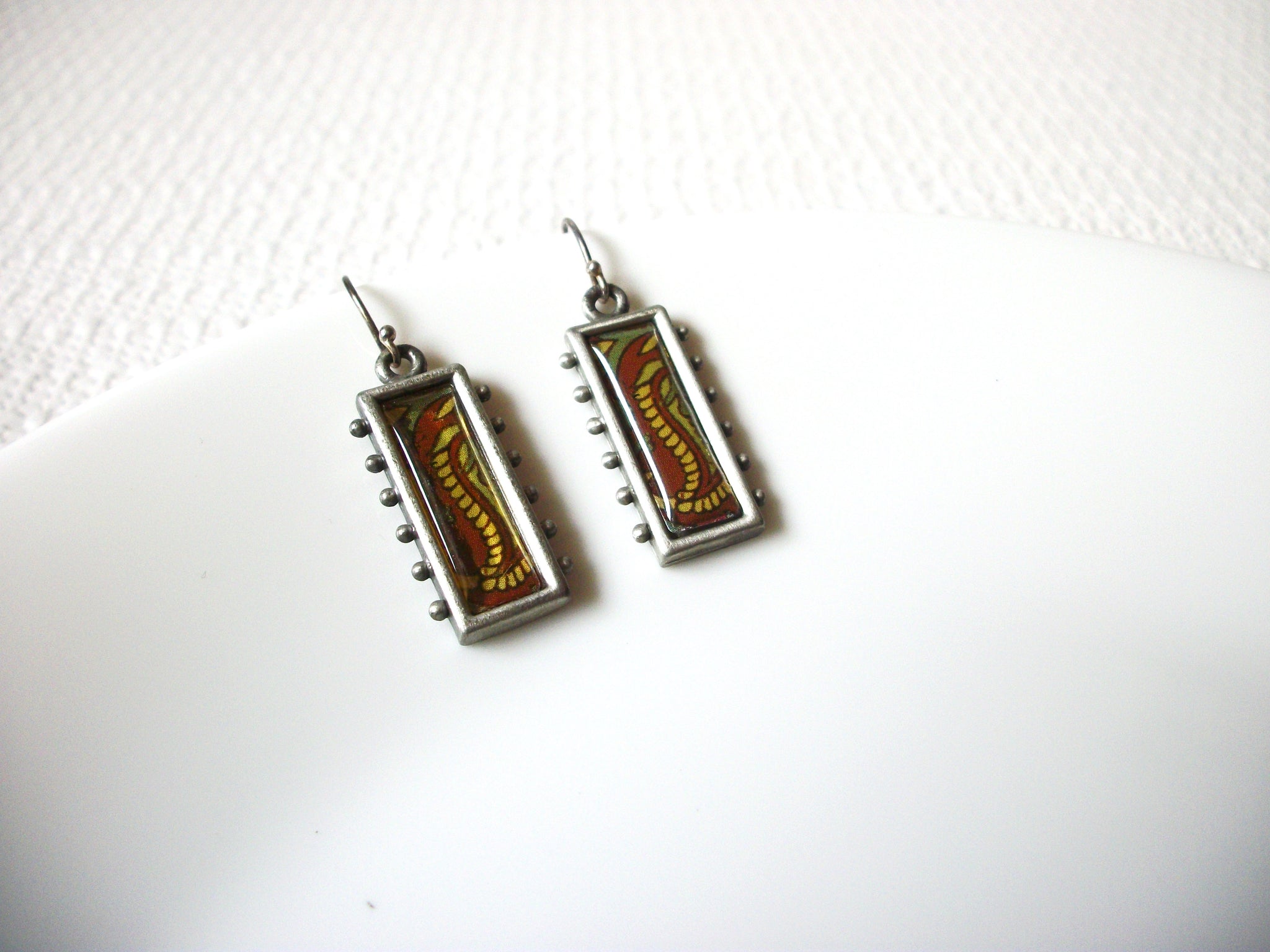 K Marked Glass Earrings 82520