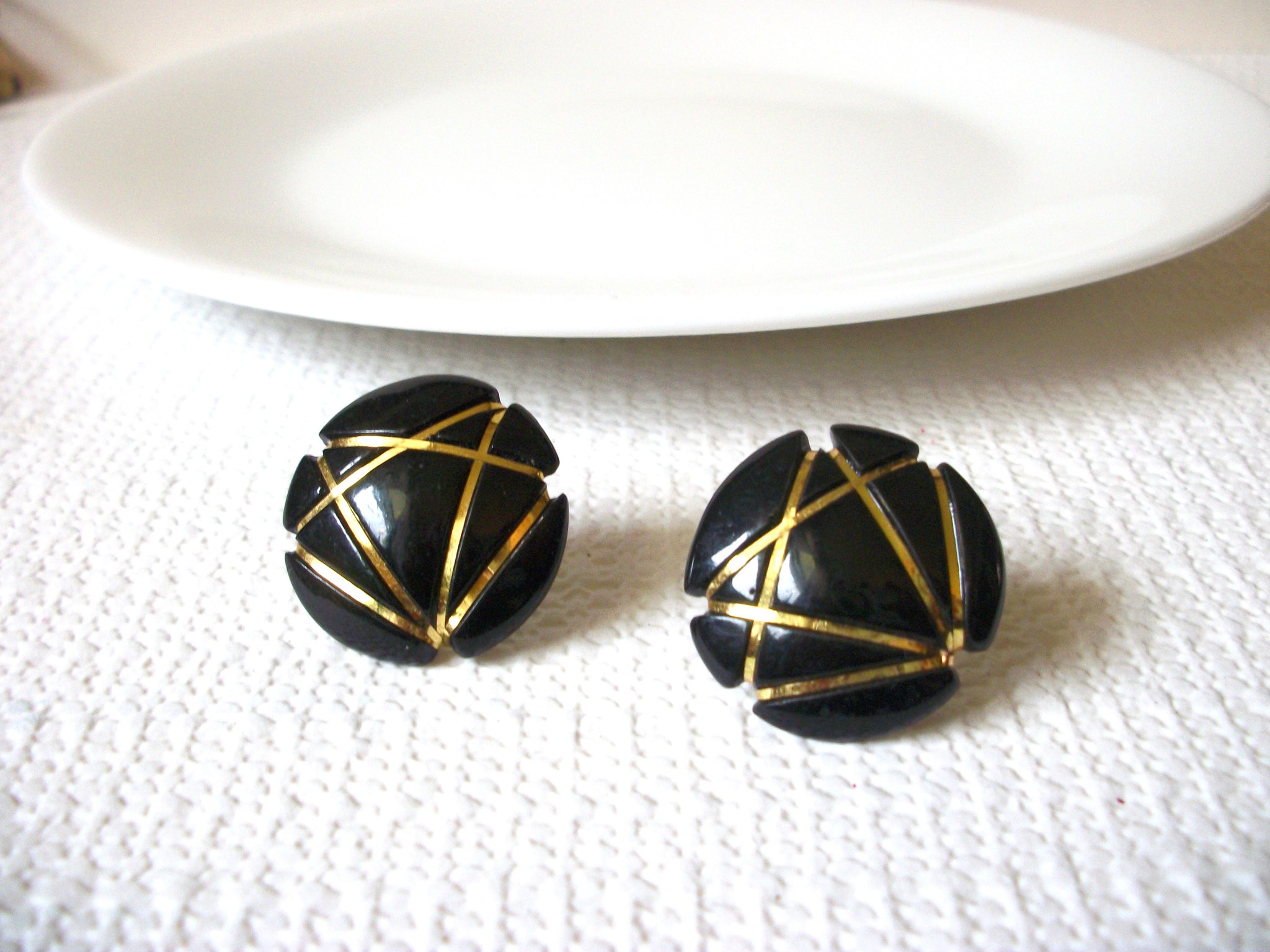 Vintage Black Gold Earrings 82620