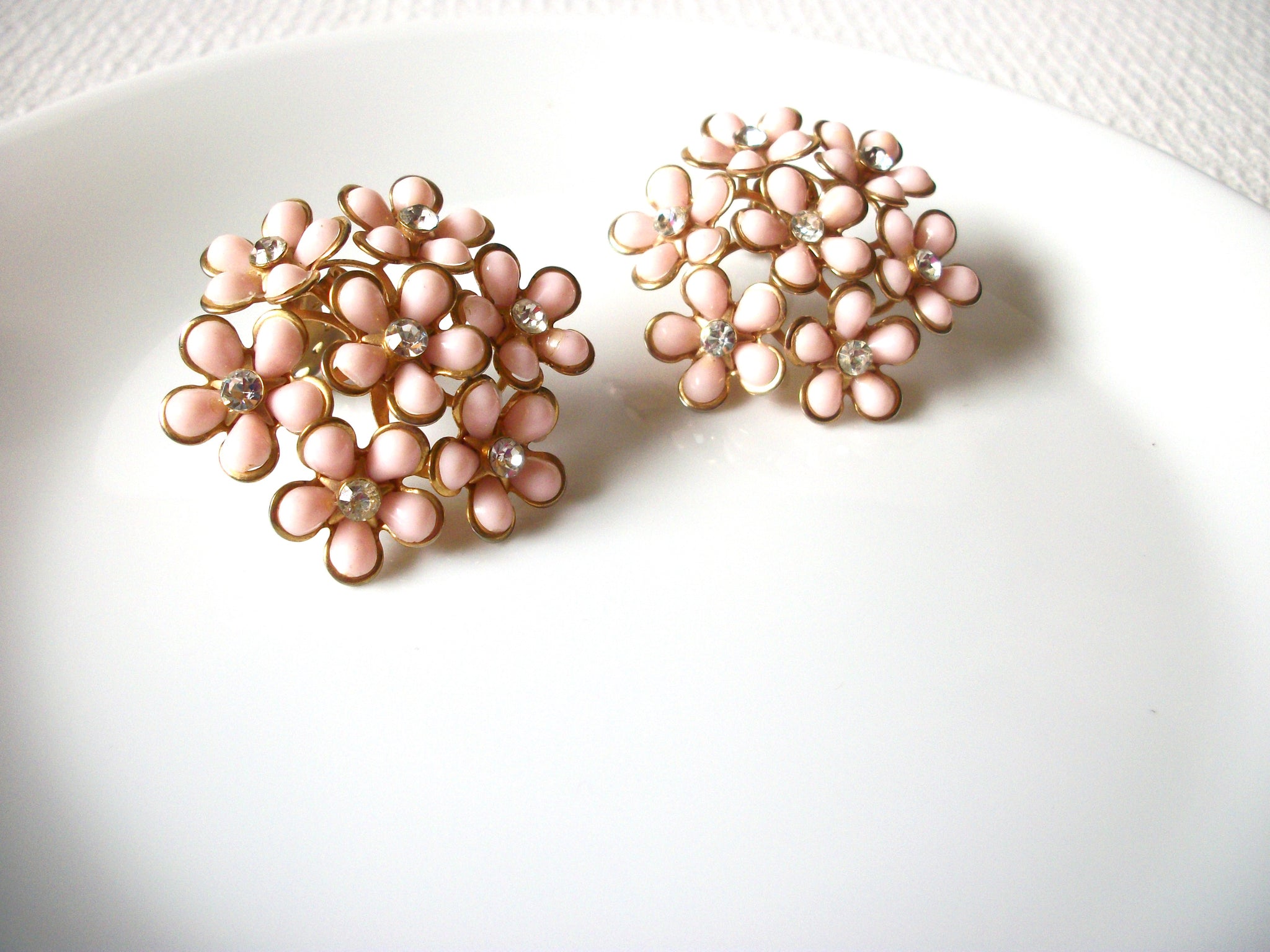 Vintage Pale Pink Floral Cluster Earrings 82620