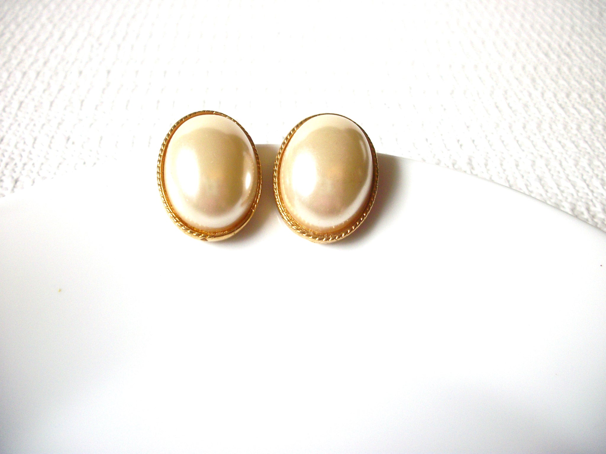 Vintage Glass Pearl Earrings 82620