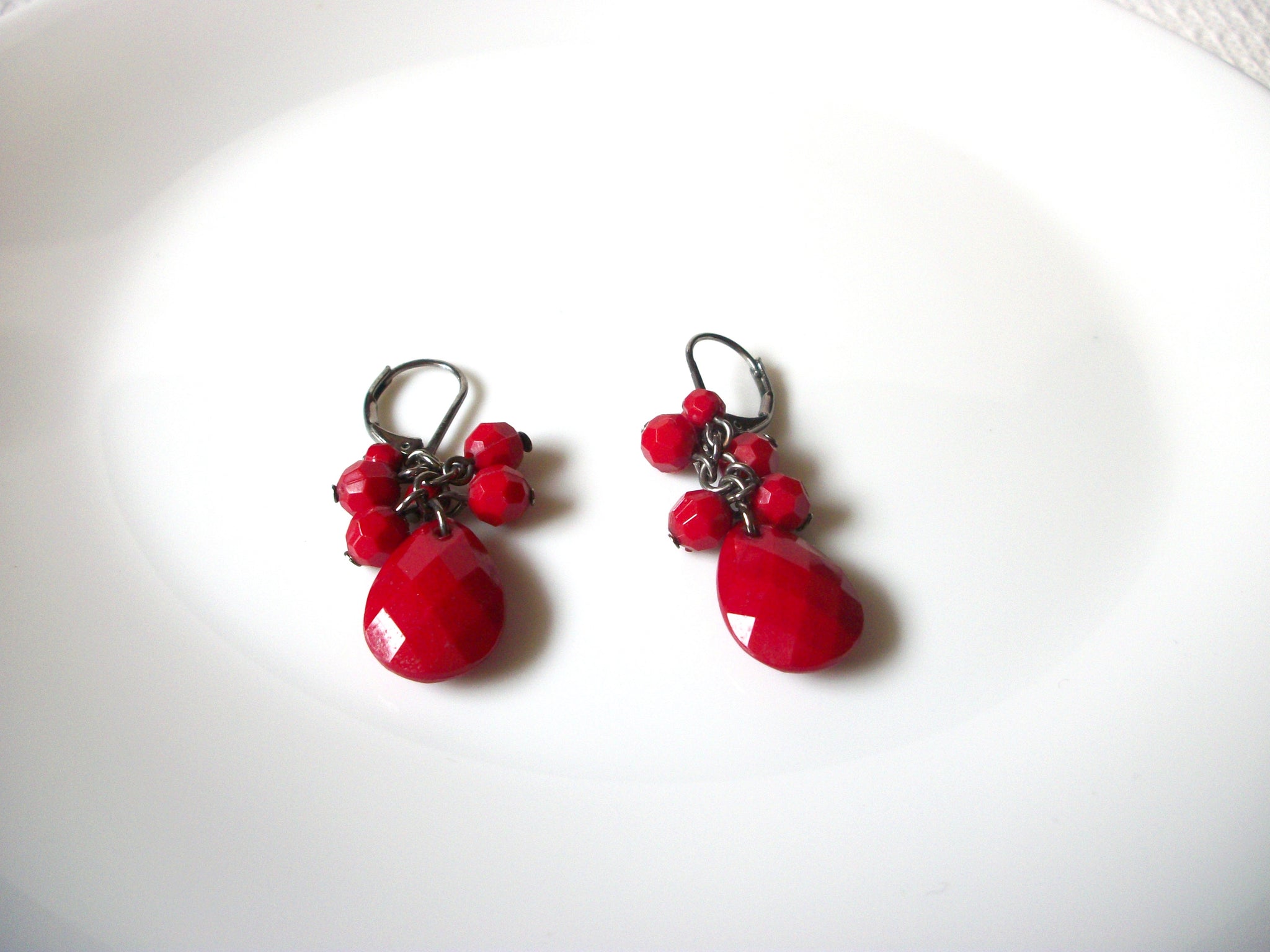 Retro Red Dangle Earrings 82620