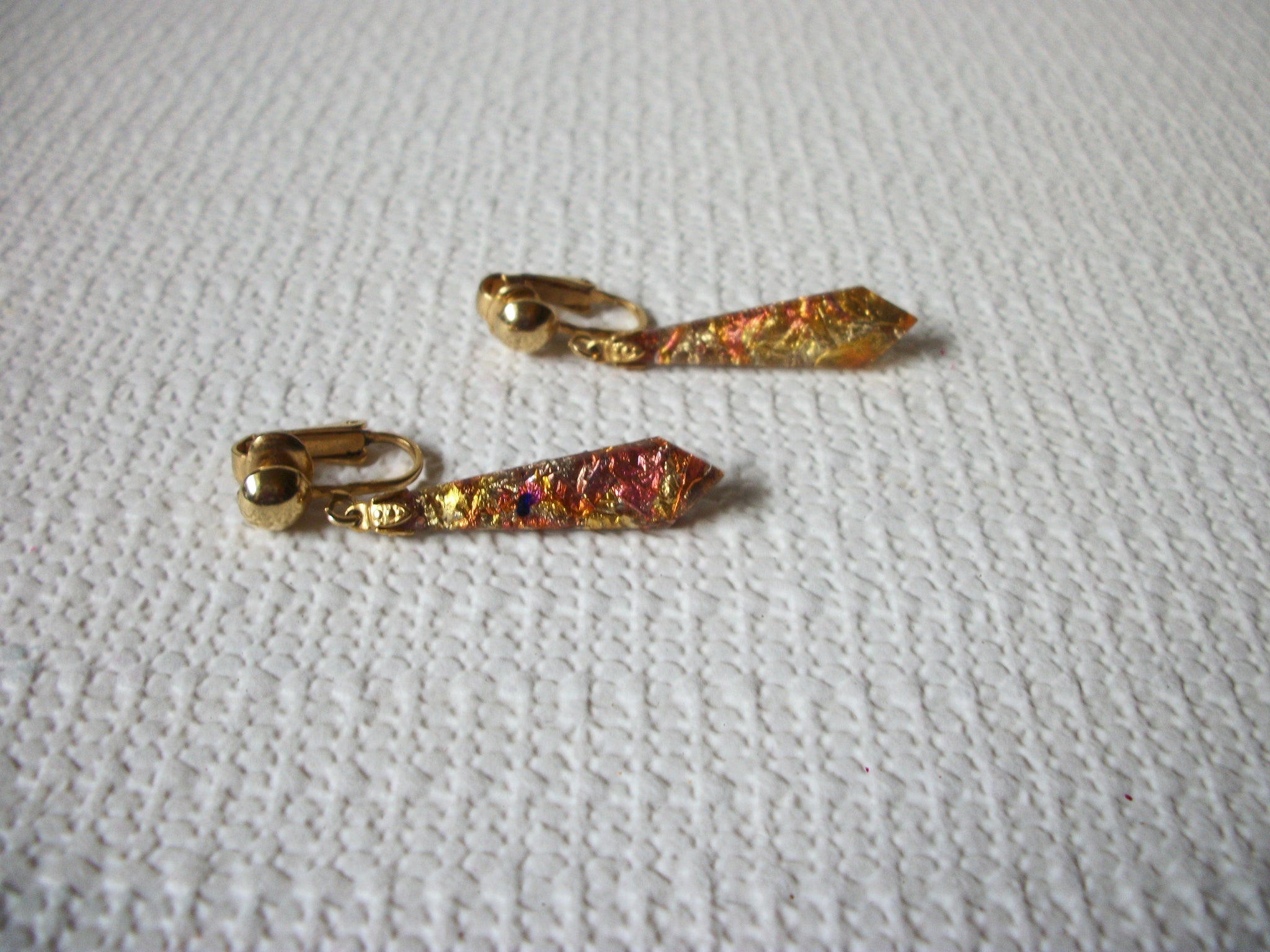 Vintage Lucite Glitter Earrings 82620