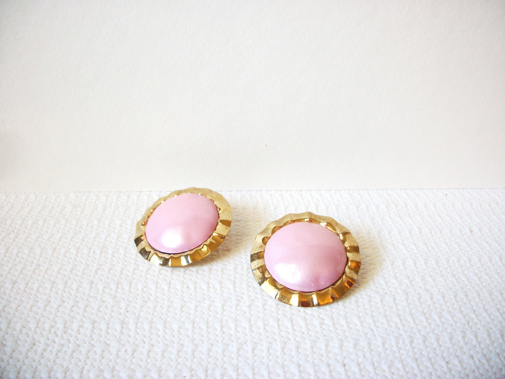 Retro Larger Gold Pink Lucite Earrings 82820