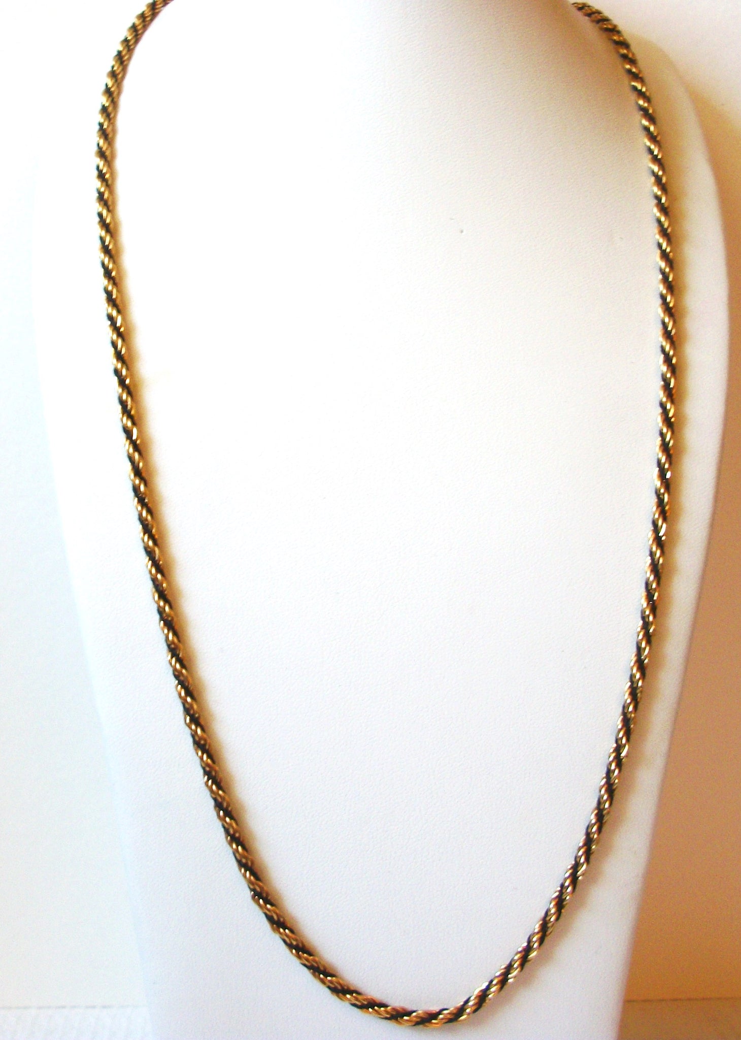 Vintage Gold Black Necklace  82820