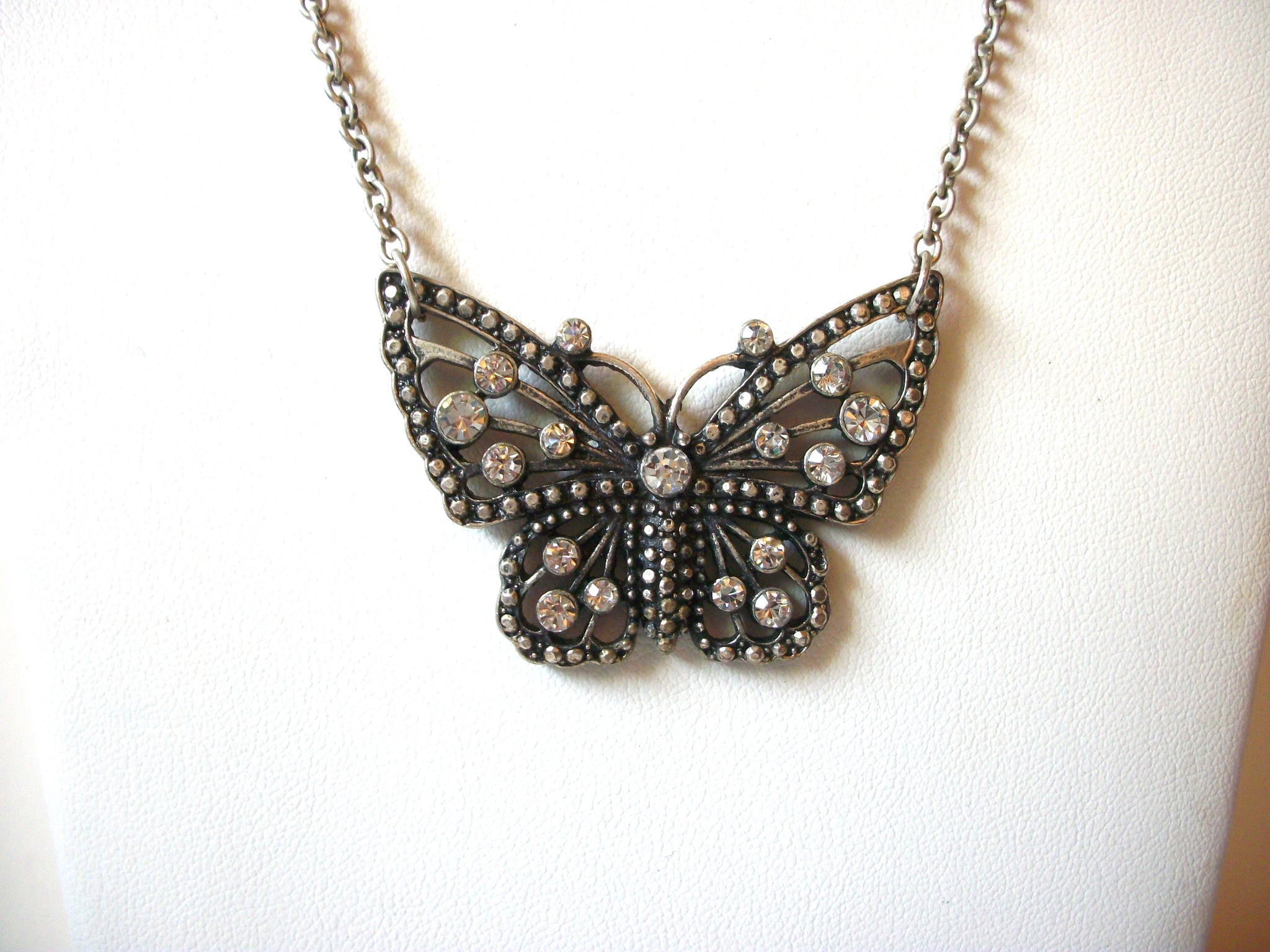 Vintage Butterfly Necklace 83020